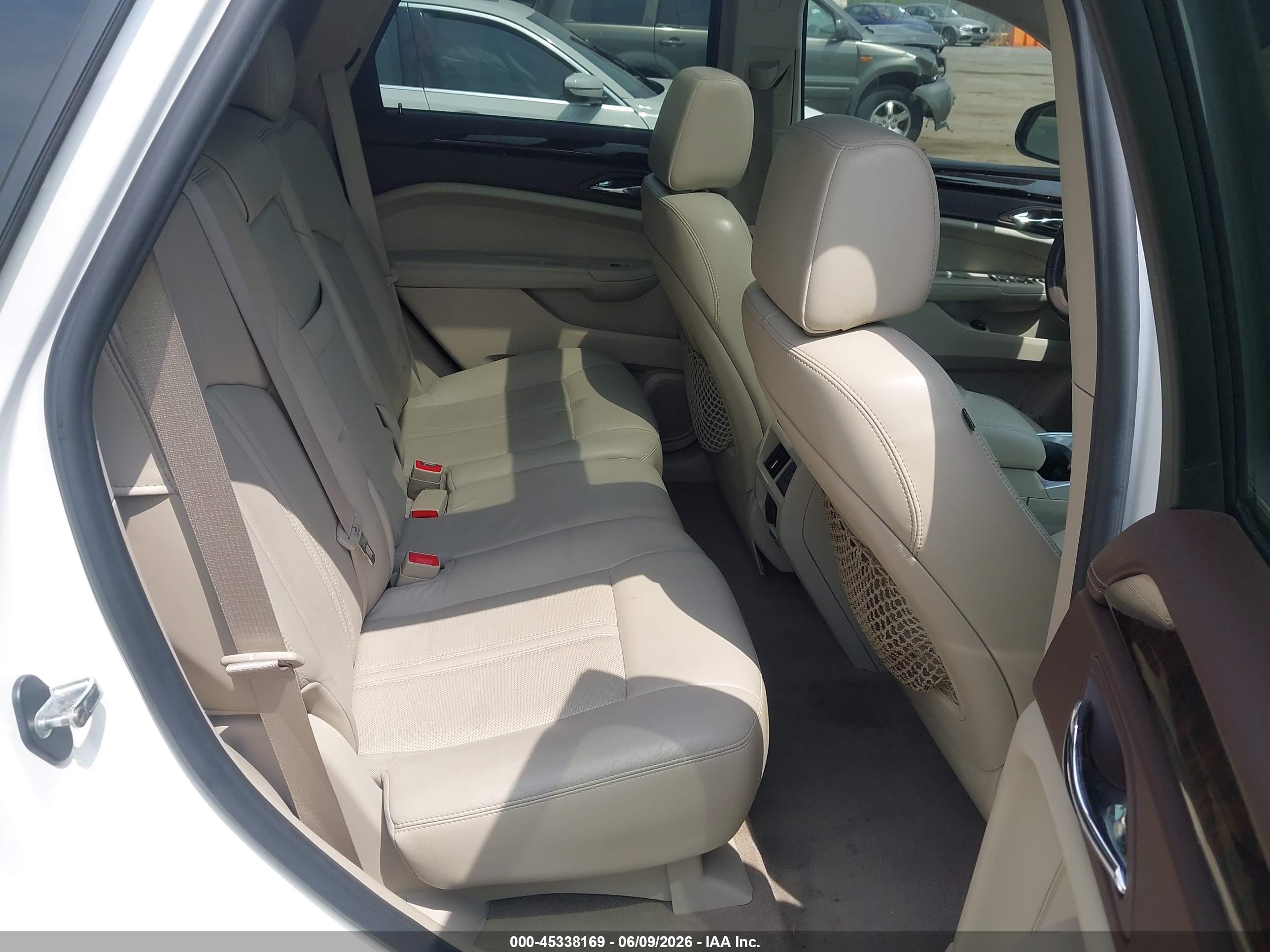 2010 Cadillac Srx Luxury Collection White vin: 3GYFNAEY1AS657149