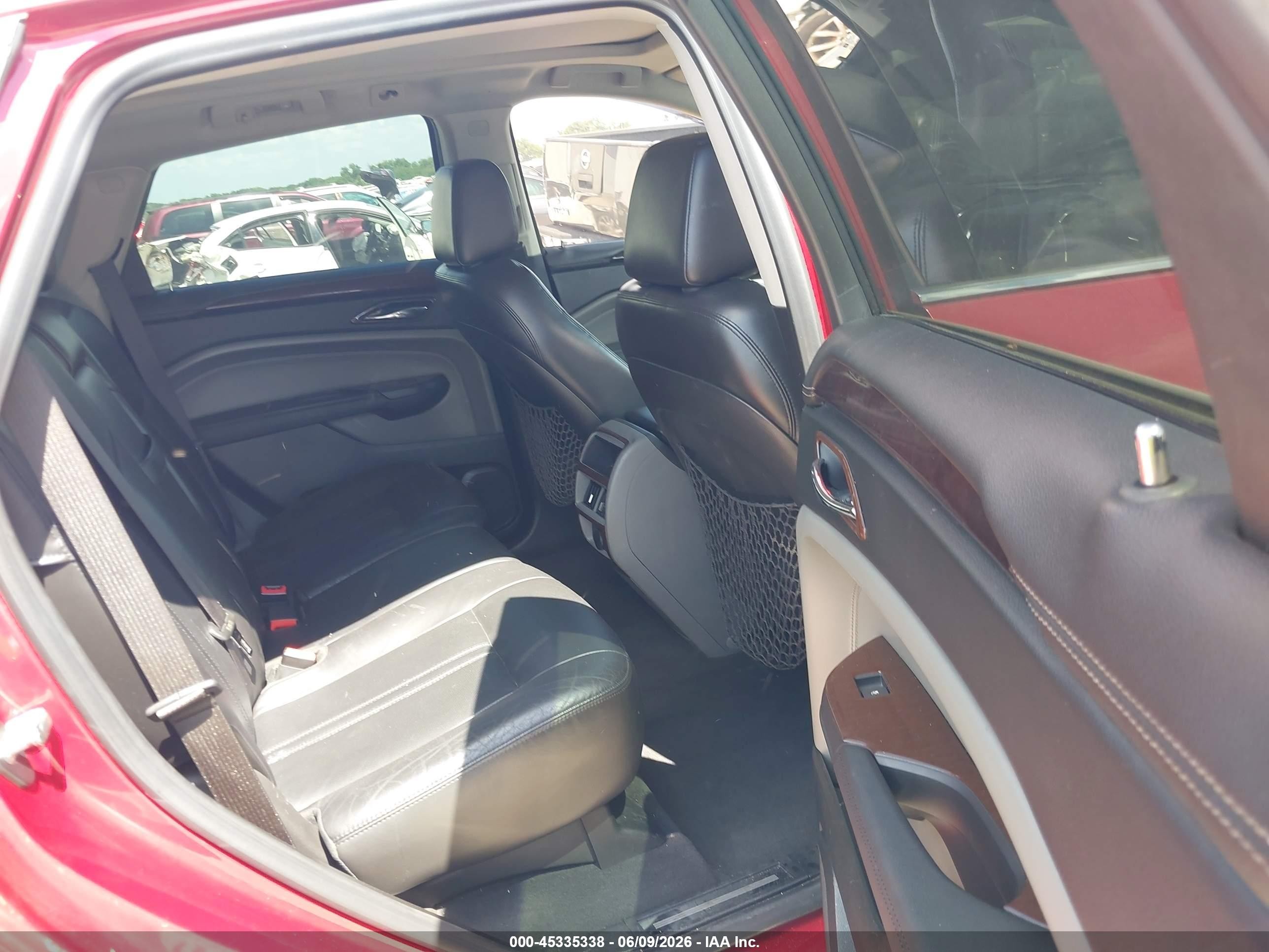 2011 Cadillac Srx Luxury Collection Red vin: 3GYFNAEY1BS529107