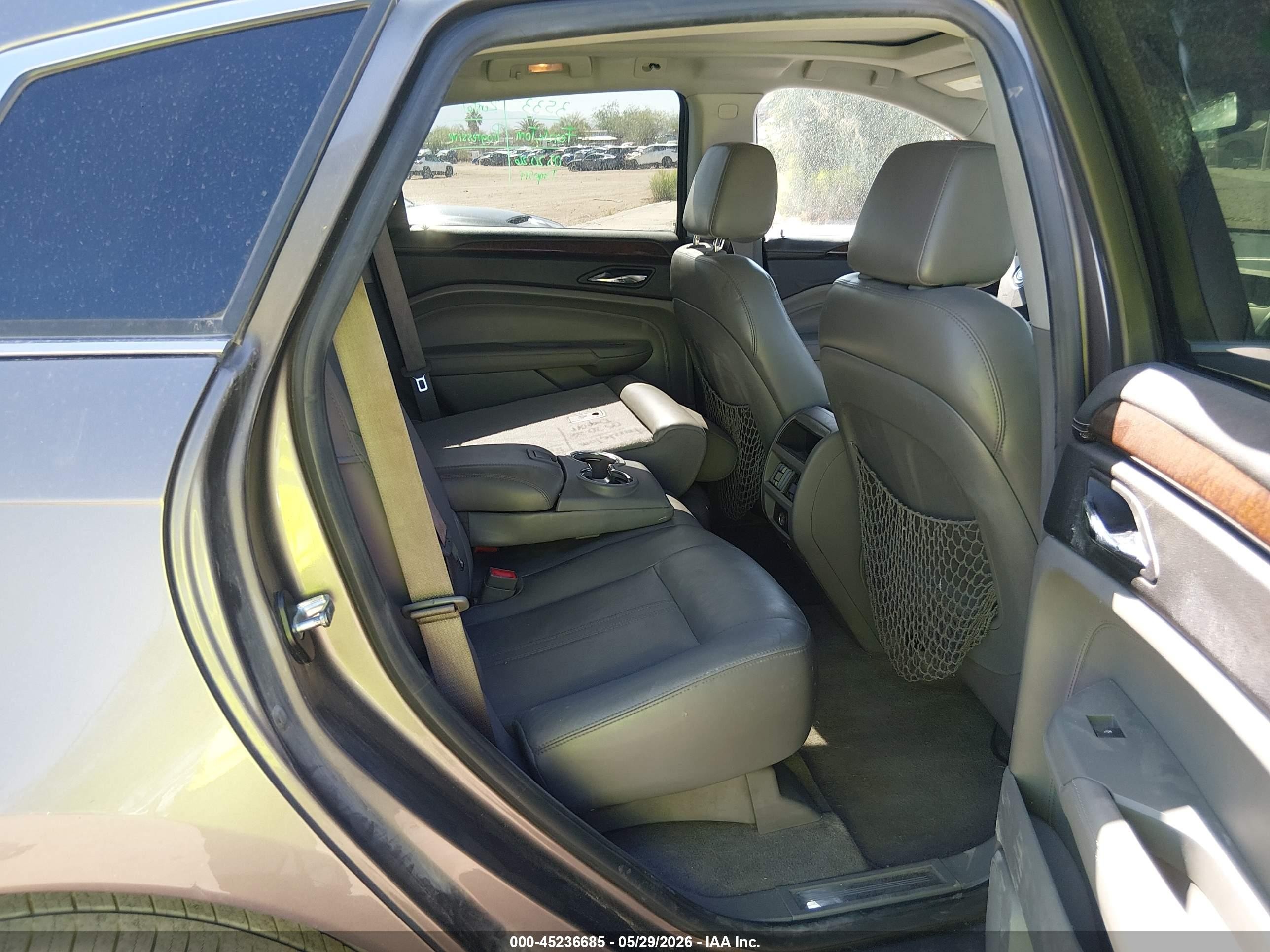 2011 Cadillac Srx Luxury Collection Beige vin: 3GYFNAEY1BS649084