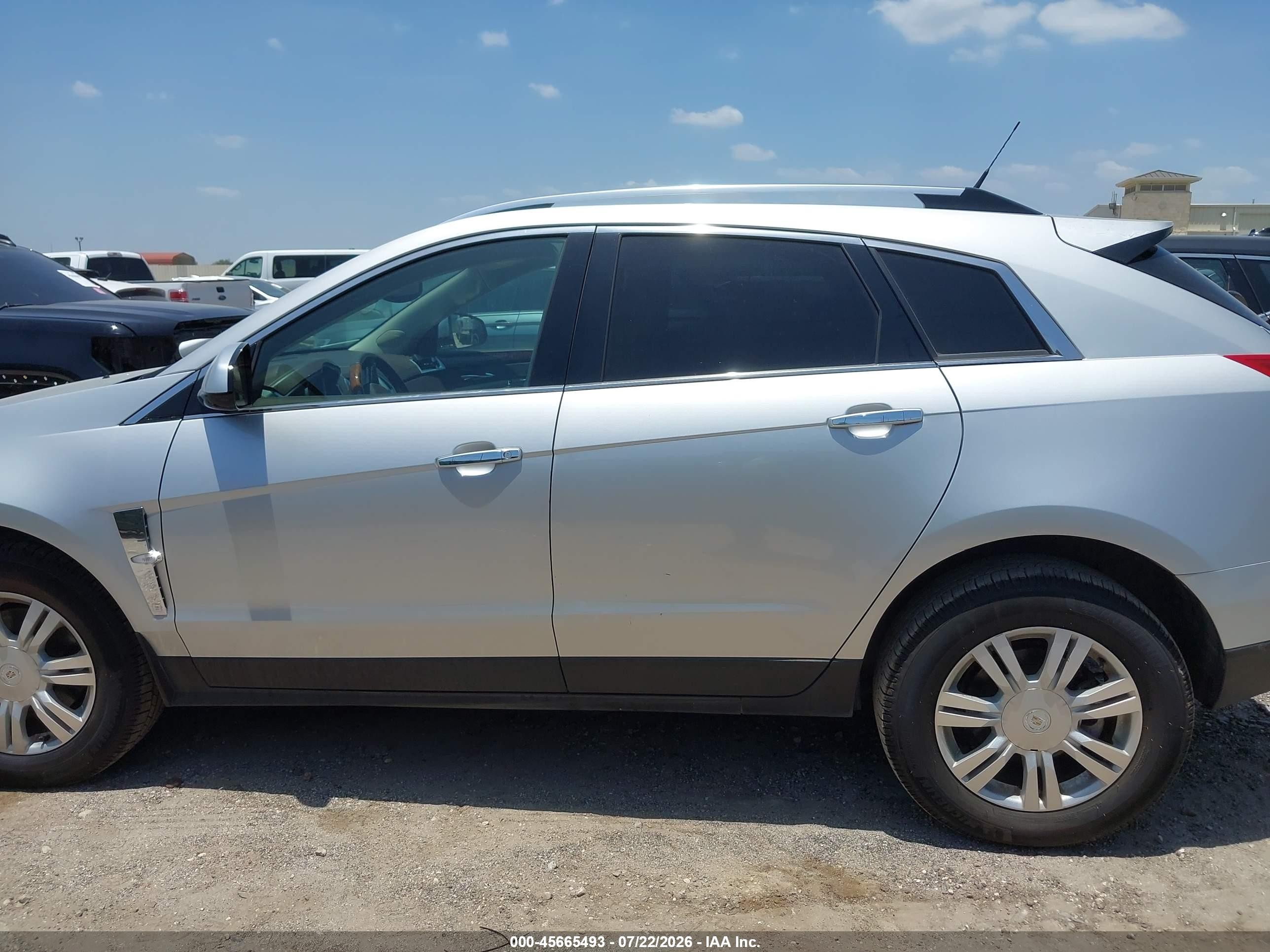 2010 Cadillac Srx Luxury Collection Silver vin: 3GYFNAEY2AS543919