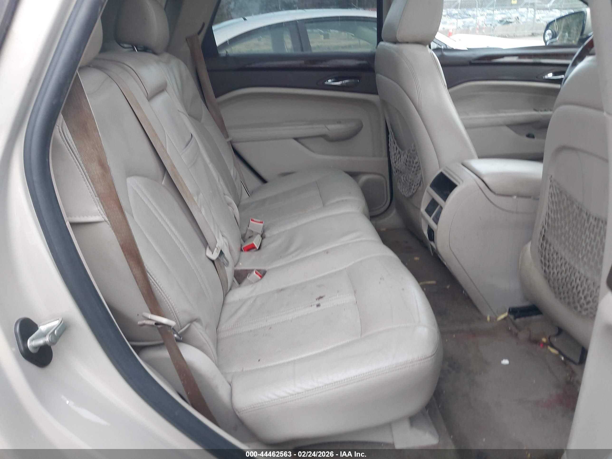 2010 Cadillac Srx Luxury Collection Белый vin: 3GYFNAEY2AS556184