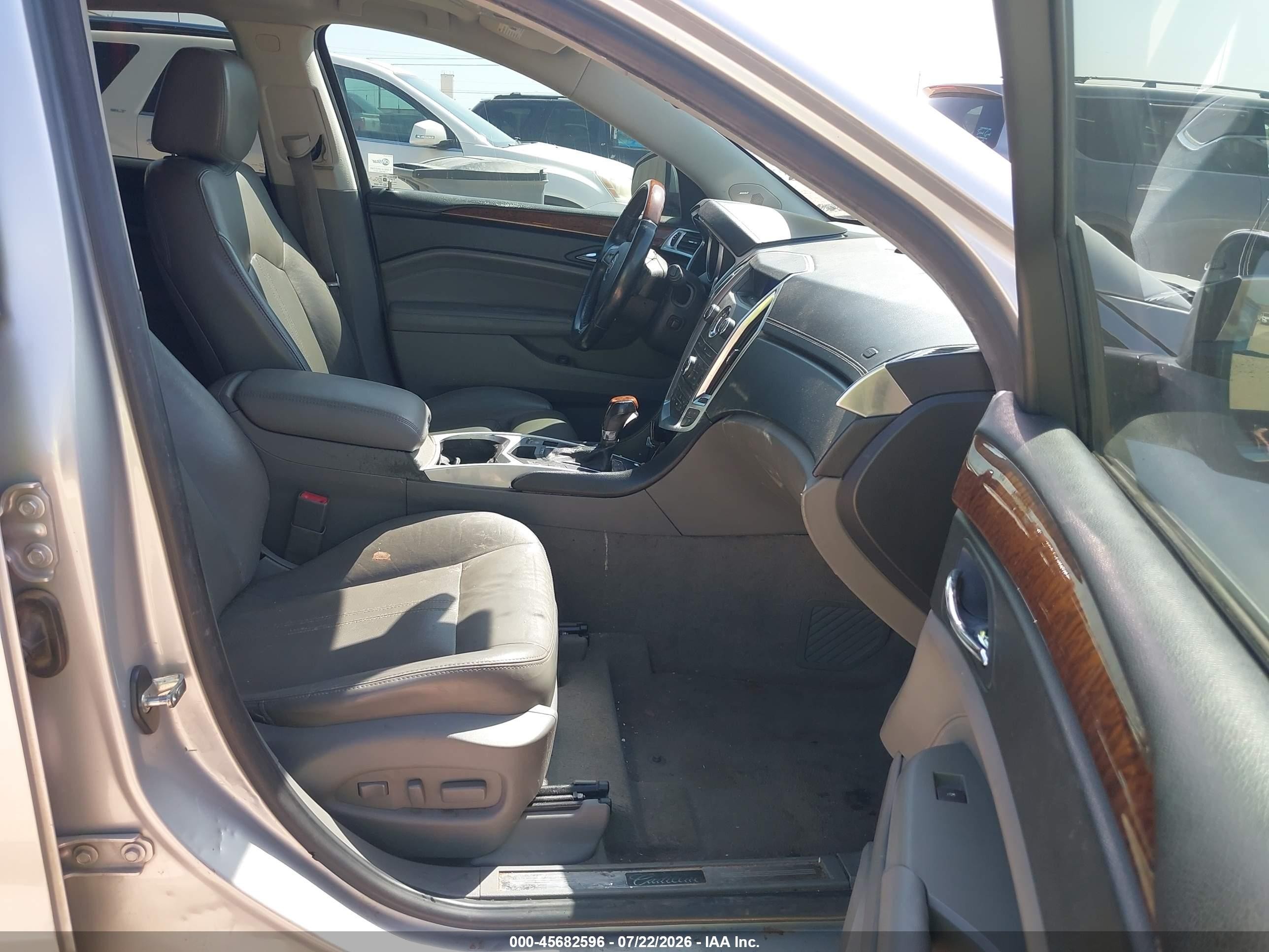 2011 Cadillac Srx Luxury Collection Silver vin: 3GYFNAEY3BS676643