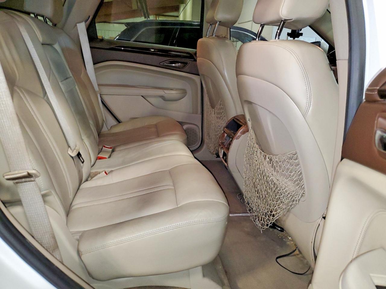 2010 Cadillac Srx Luxury Collection Белый vin: 3GYFNAEY4AS563461