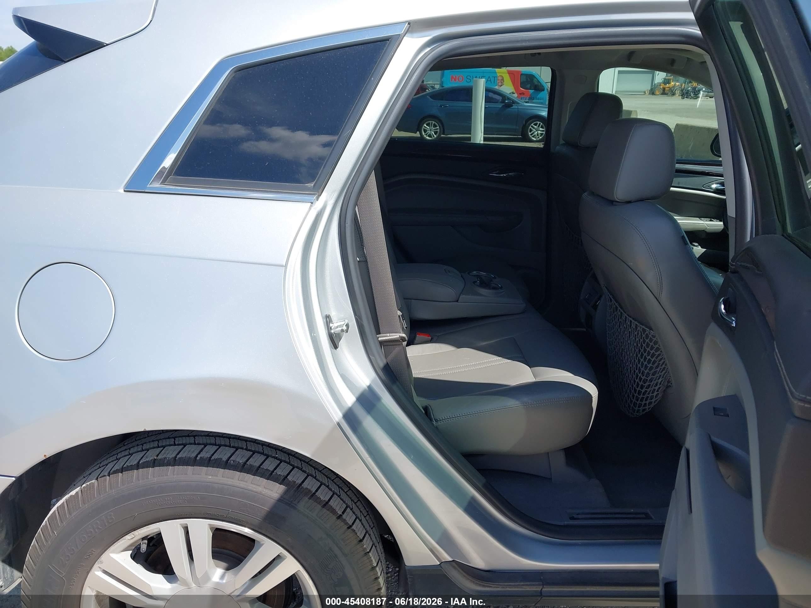 2011 Cadillac Srx Luxury Collection Silver vin: 3GYFNAEY4BS594386