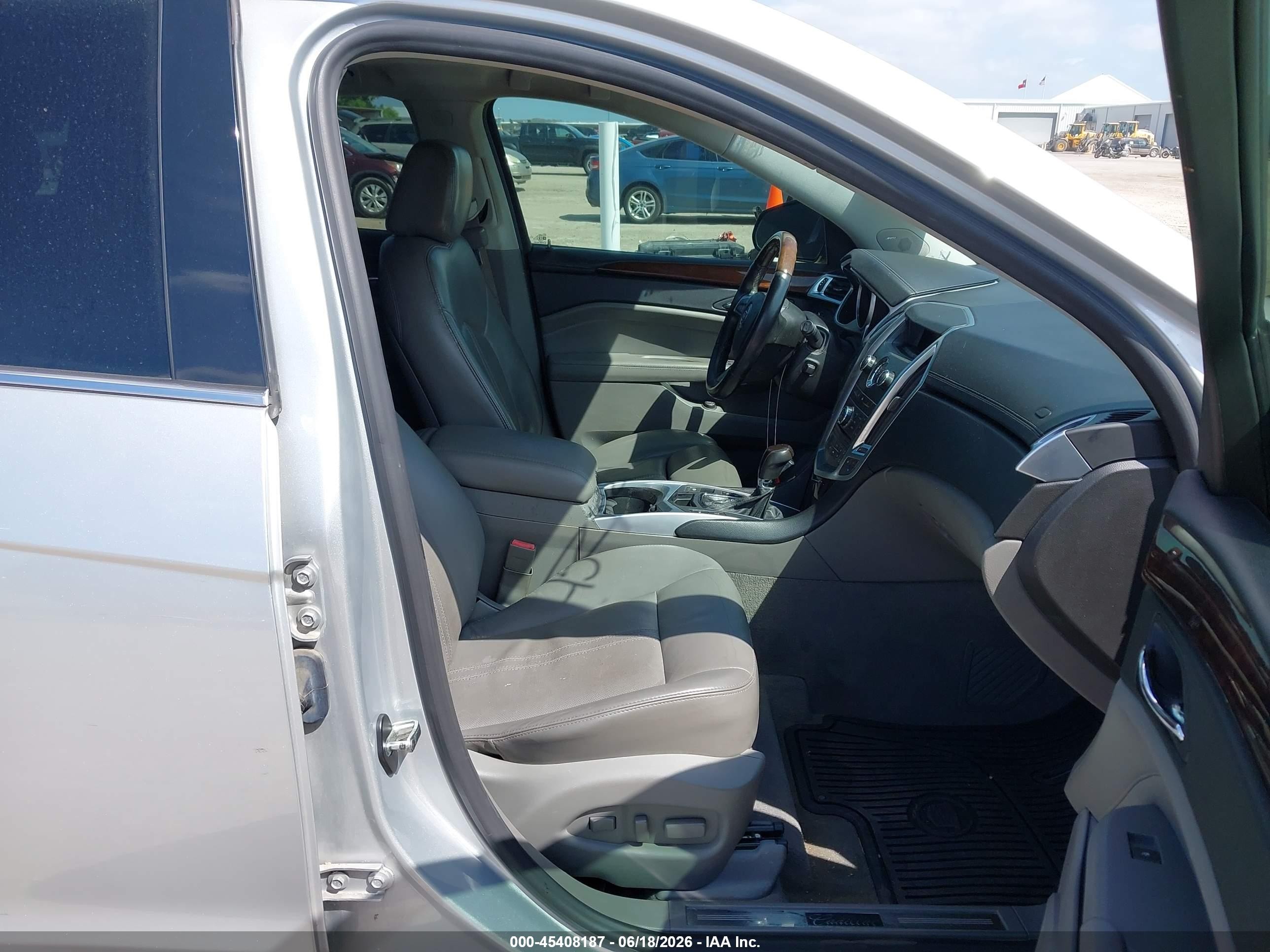 2011 Cadillac Srx Luxury Collection Silver vin: 3GYFNAEY4BS594386