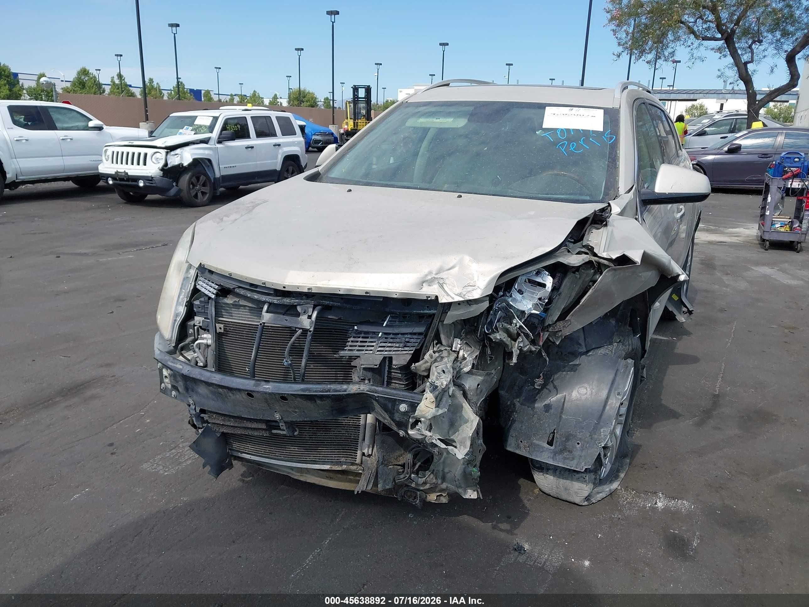 2011 Cadillac Srx Luxury Collection Gold vin: 3GYFNAEY5BS611647