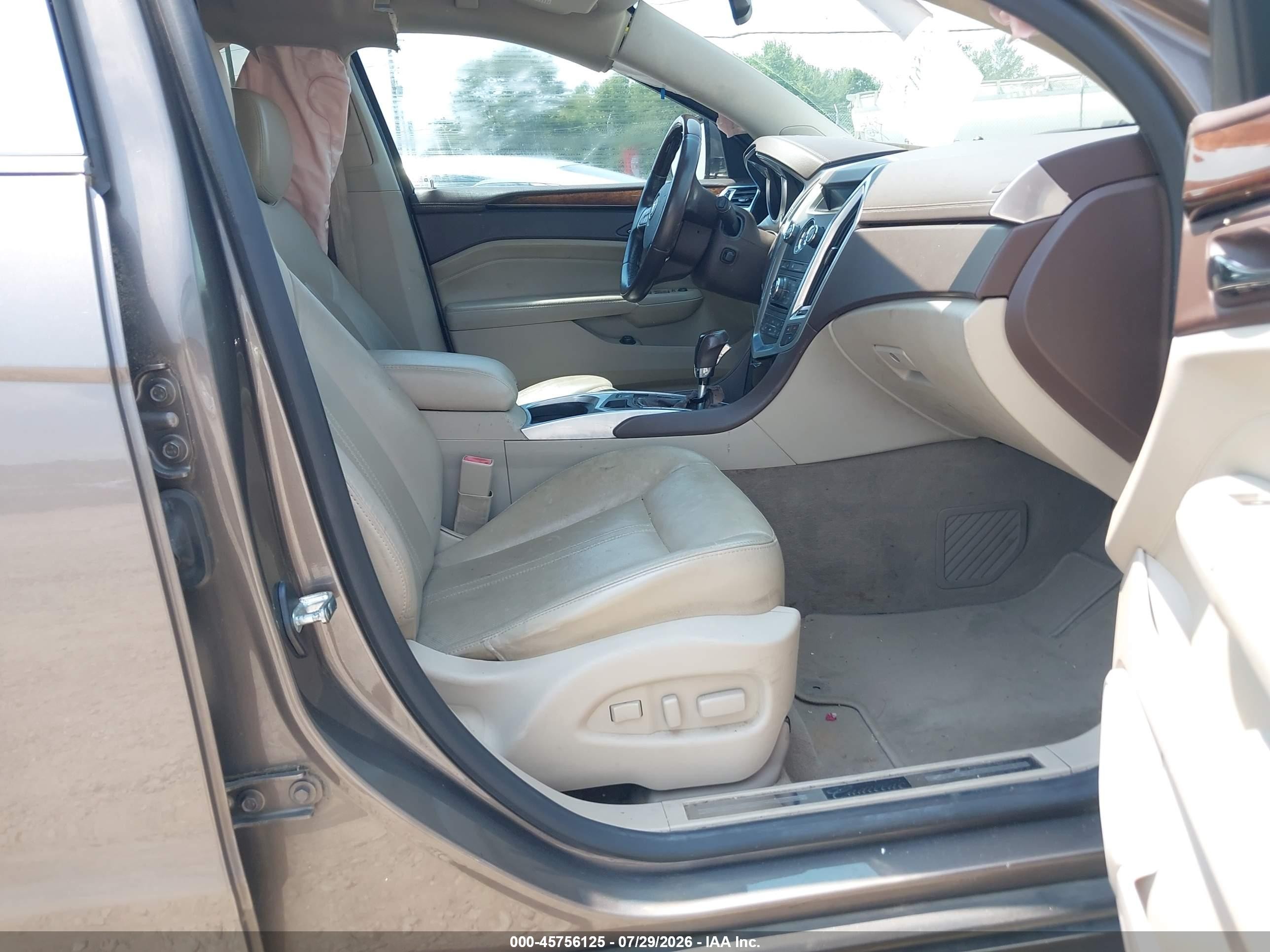 2011 Cadillac Srx Luxury Collection Champagne vin: 3GYFNAEY8BS625106