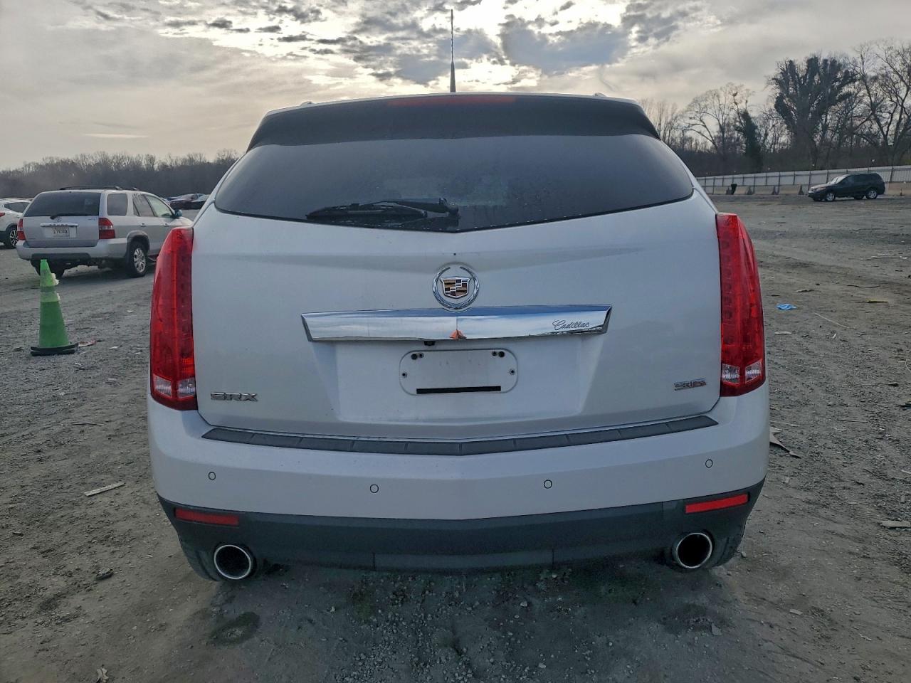 2014 Cadillac Srx Luxury Collection White vin: 3GYFNBE30ES660611