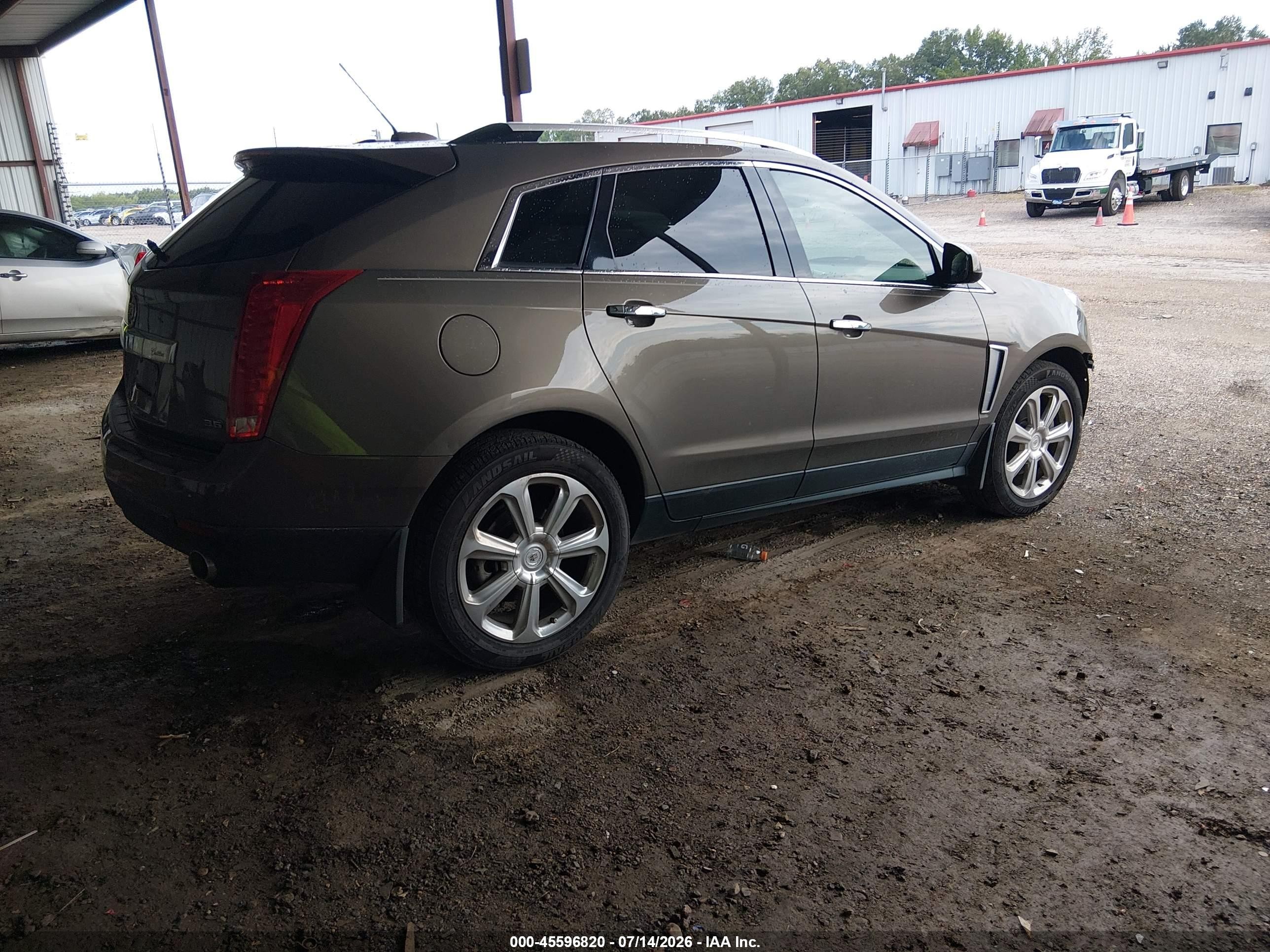 2015 Cadillac Srx Luxury Collection Champagne vin: 3GYFNBE30FS525730