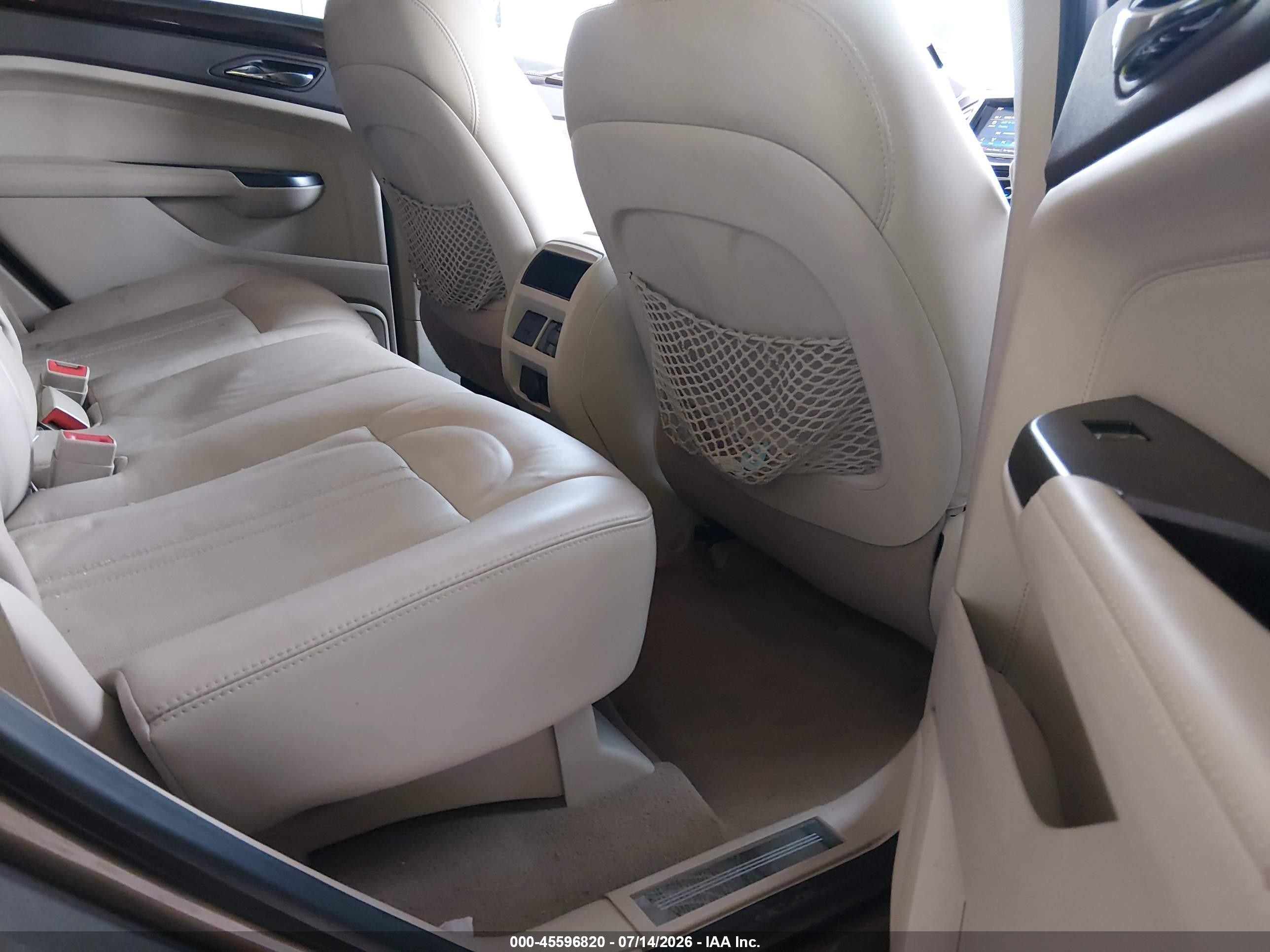 2015 Cadillac Srx Luxury Collection Champagne vin: 3GYFNBE30FS525730