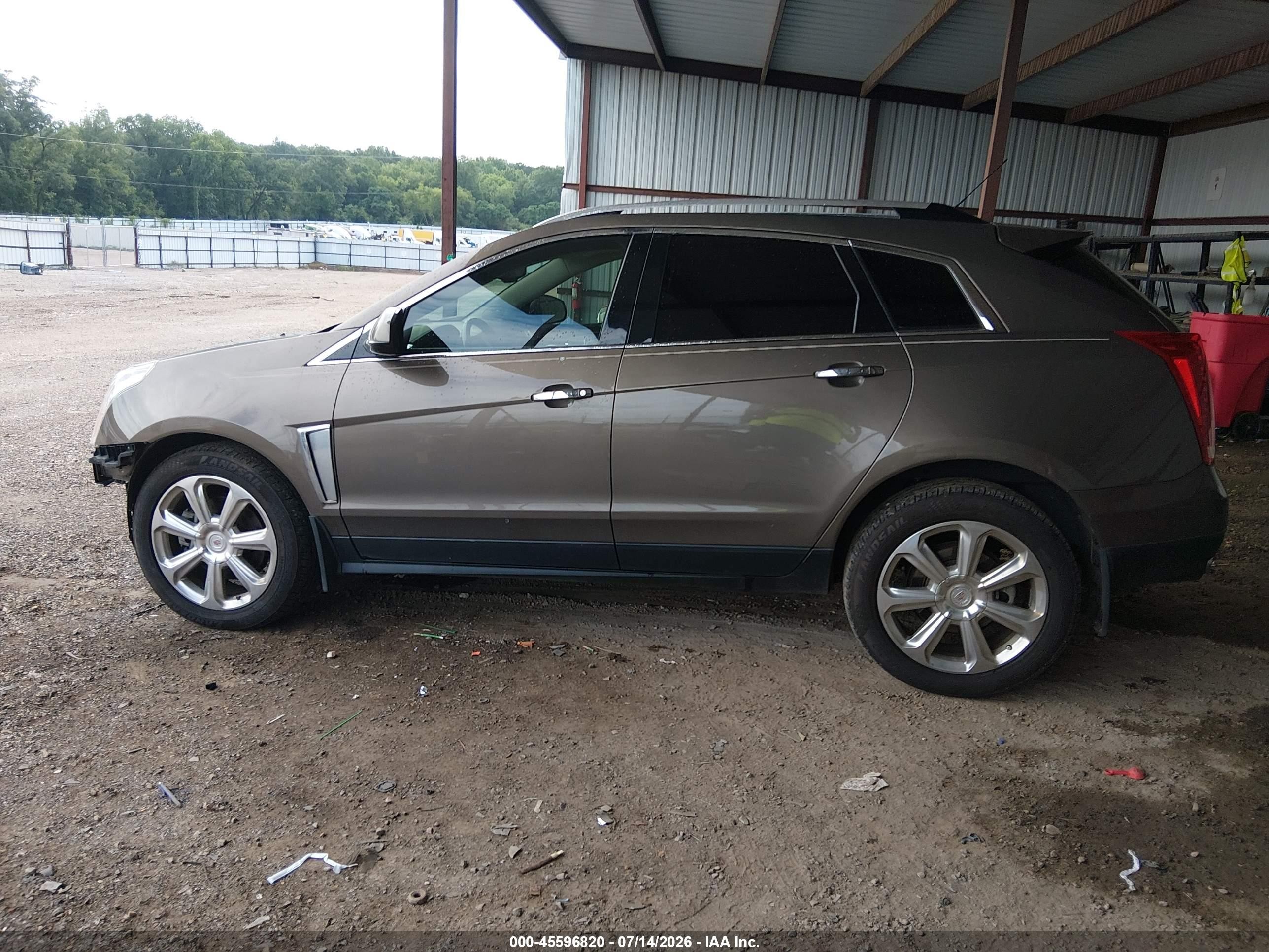 2015 Cadillac Srx Luxury Collection Champagne vin: 3GYFNBE30FS525730