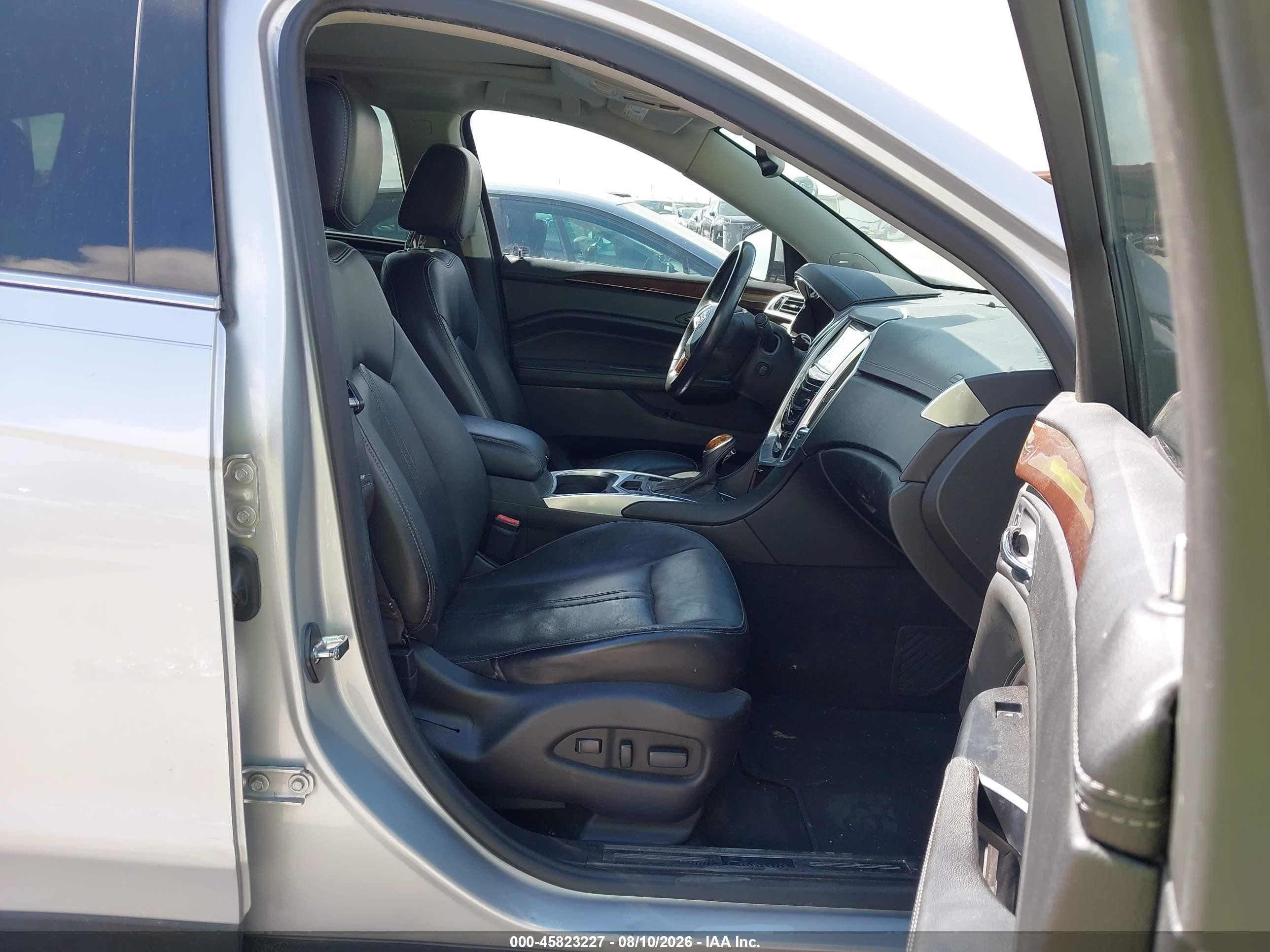 2015 Cadillac Srx Luxury Collection Silver vin: 3GYFNBE30FS587077