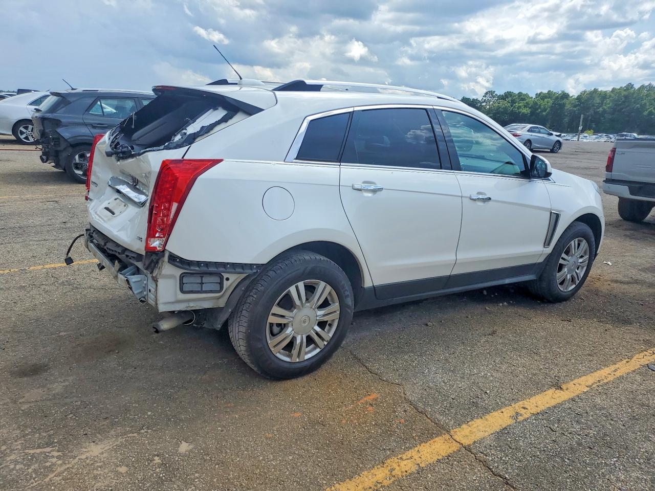 2015 Cadillac Srx Luxury Collection White vin: 3GYFNBE30FS610227