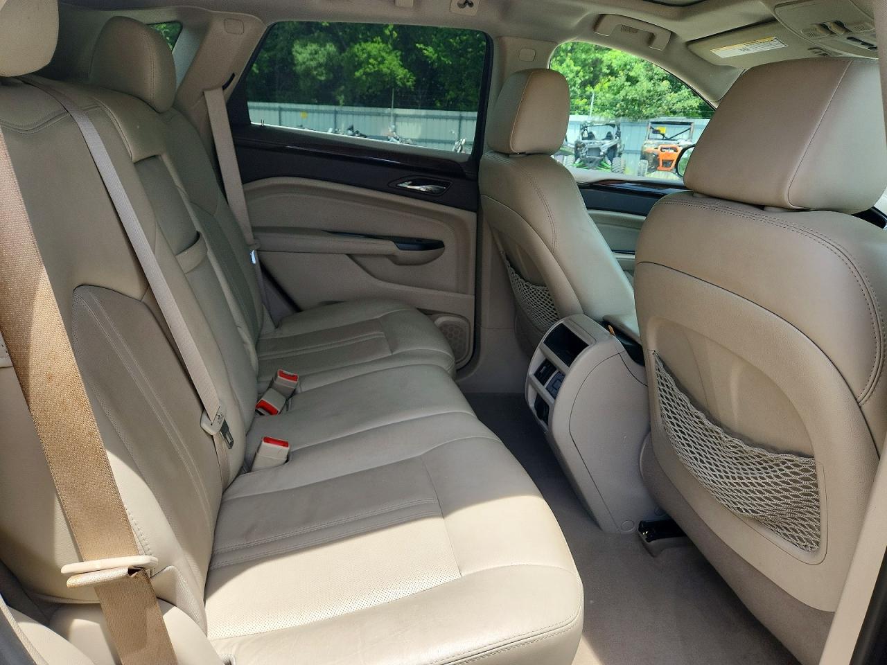 2015 Cadillac Srx Luxury Collection Золотой vin: 3GYFNBE30FS628081