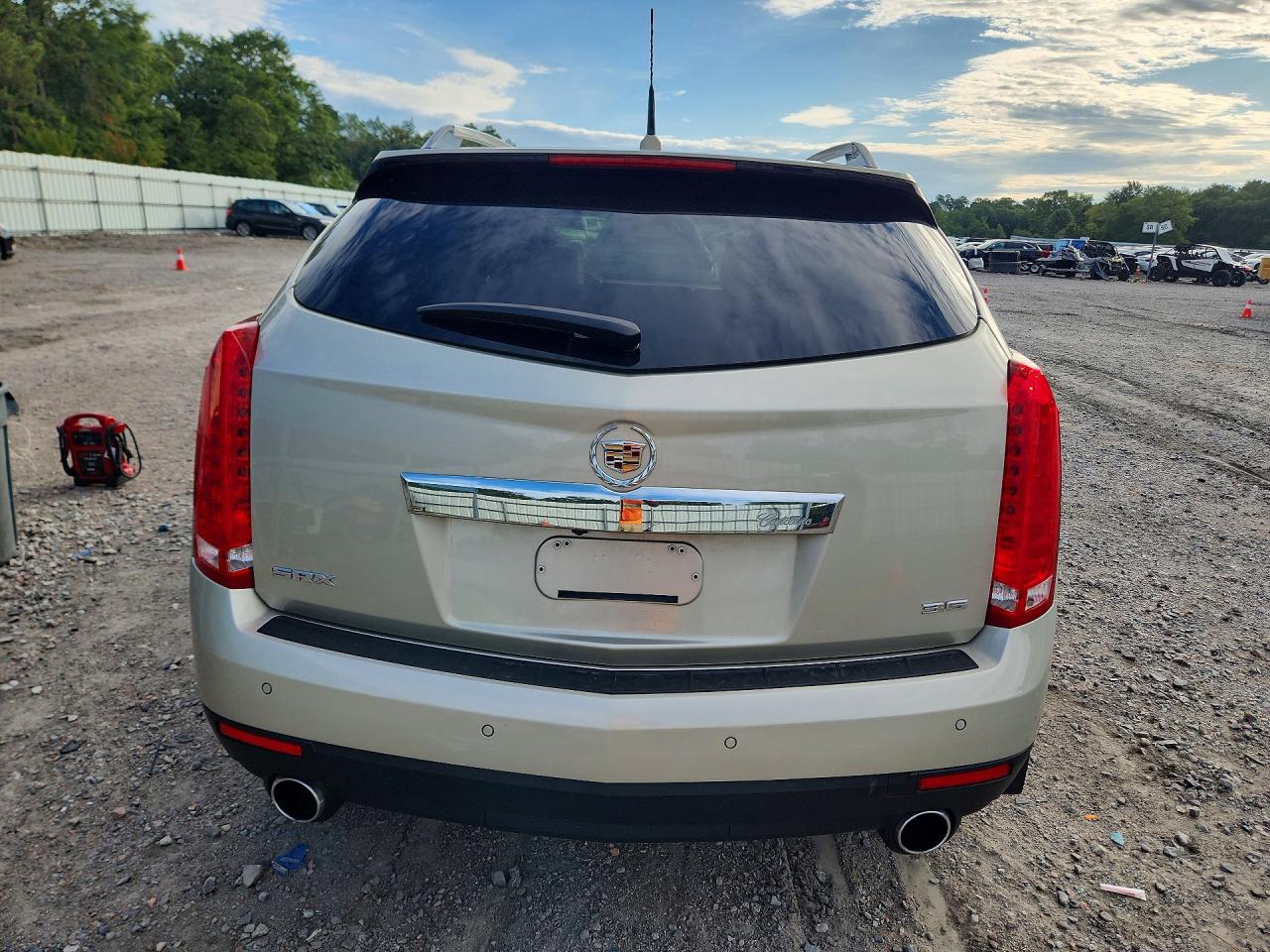 2014 Cadillac Srx Luxury Collection Cream vin: 3GYFNBE31ES658995