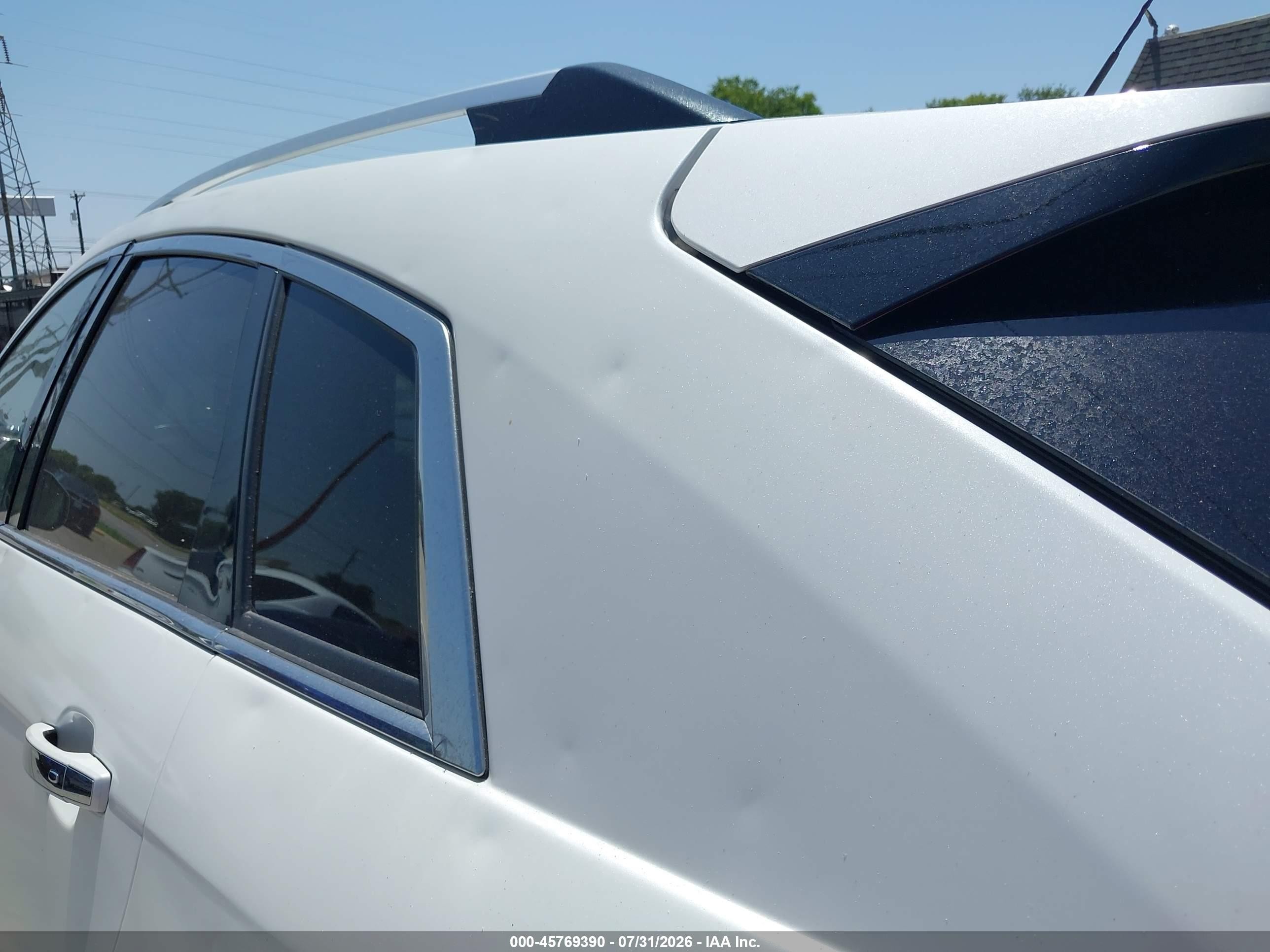 2015 Cadillac Srx Luxury Collection White vin: 3GYFNBE31FS526028