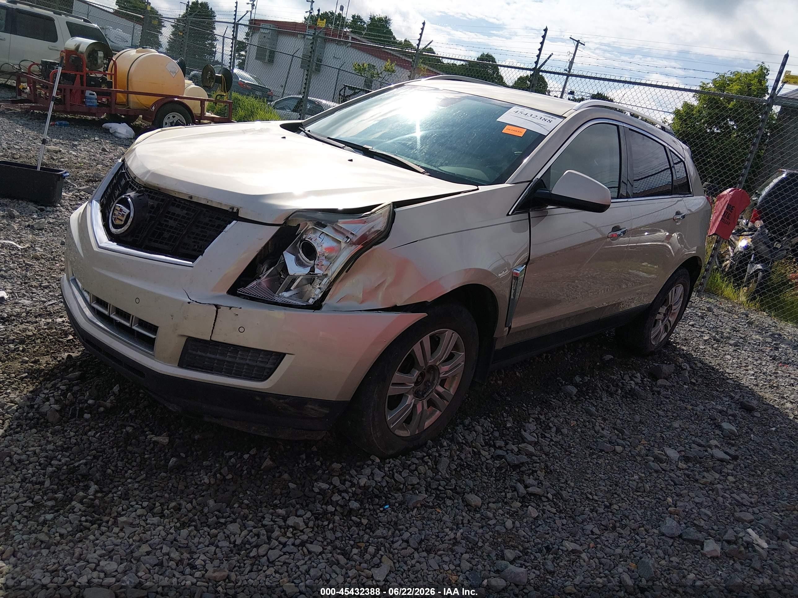 2015 Cadillac Srx Luxury Collection Gold vin: 3GYFNBE31FS546313