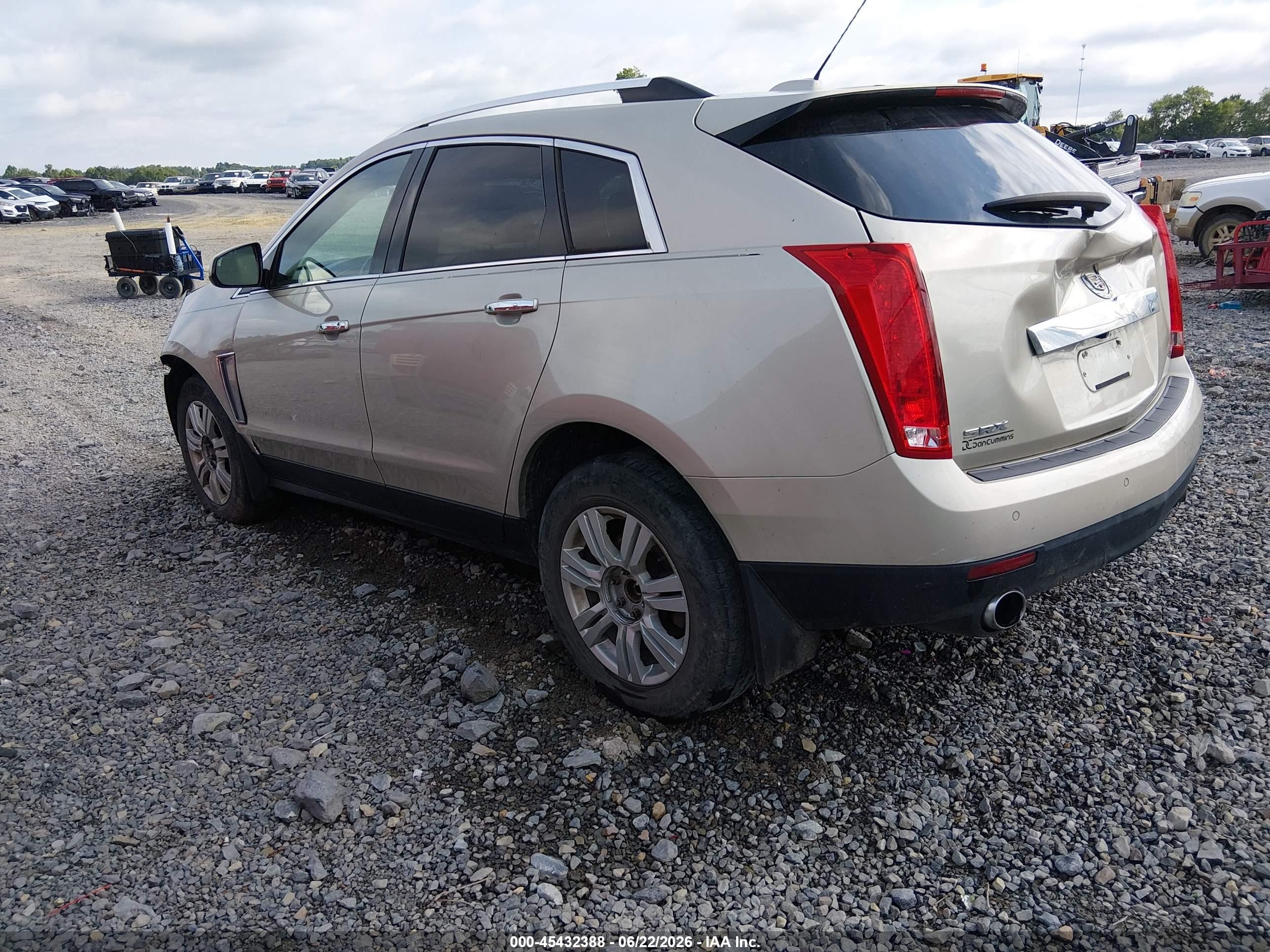 2015 Cadillac Srx Luxury Collection Gold vin: 3GYFNBE31FS546313
