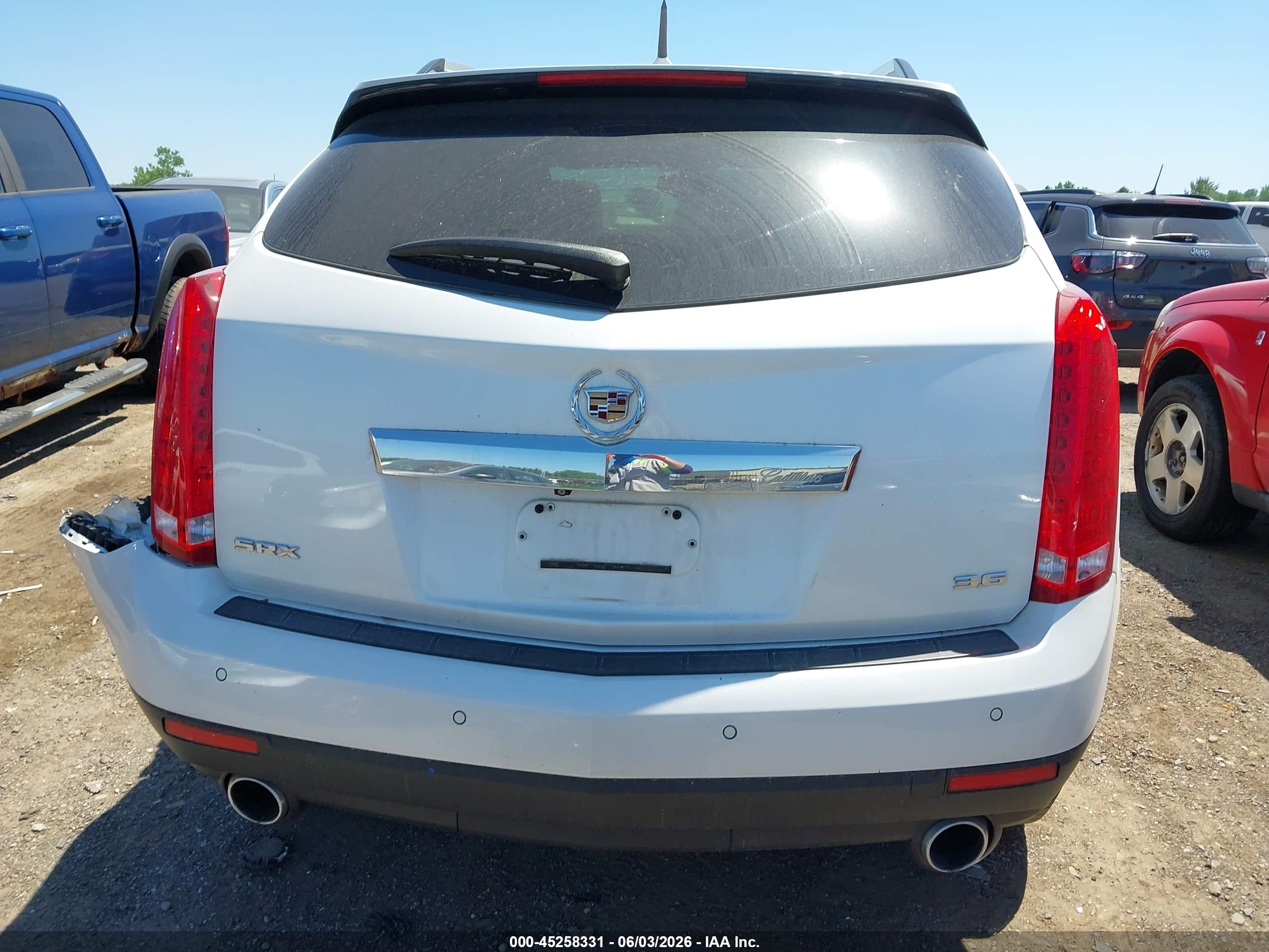 2014 Cadillac Srx Luxury Collection White vin: 3GYFNBE32ES687325