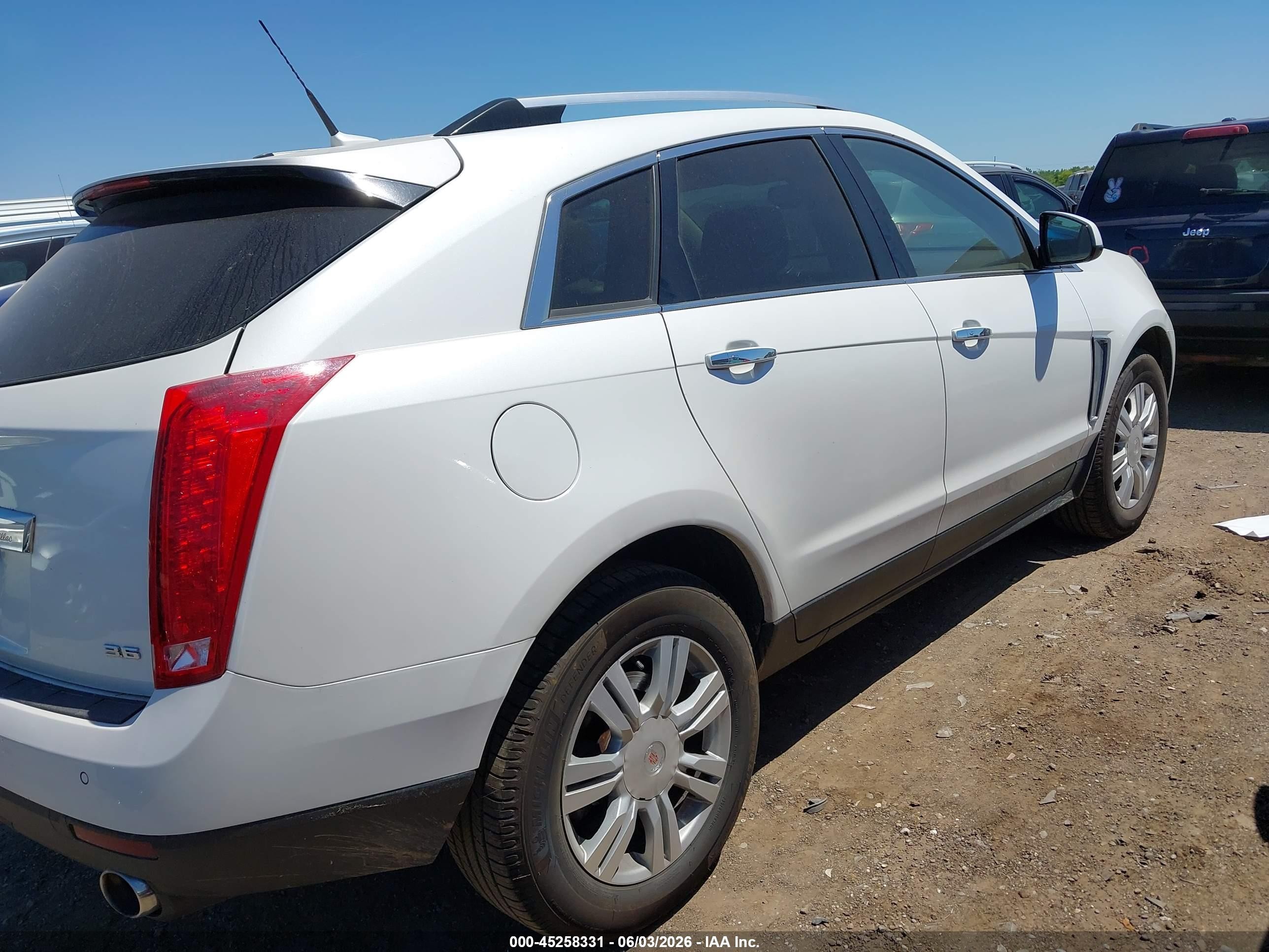 2014 Cadillac Srx Luxury Collection White vin: 3GYFNBE32ES687325