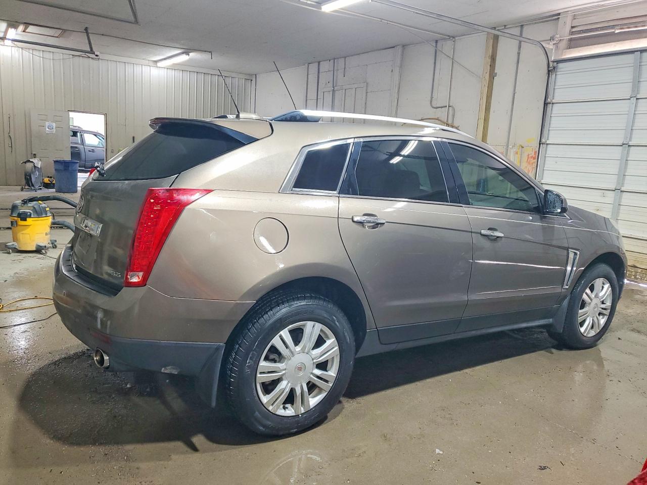 2015 Cadillac Srx Luxury Collection Brown vin: 3GYFNBE32FS522280