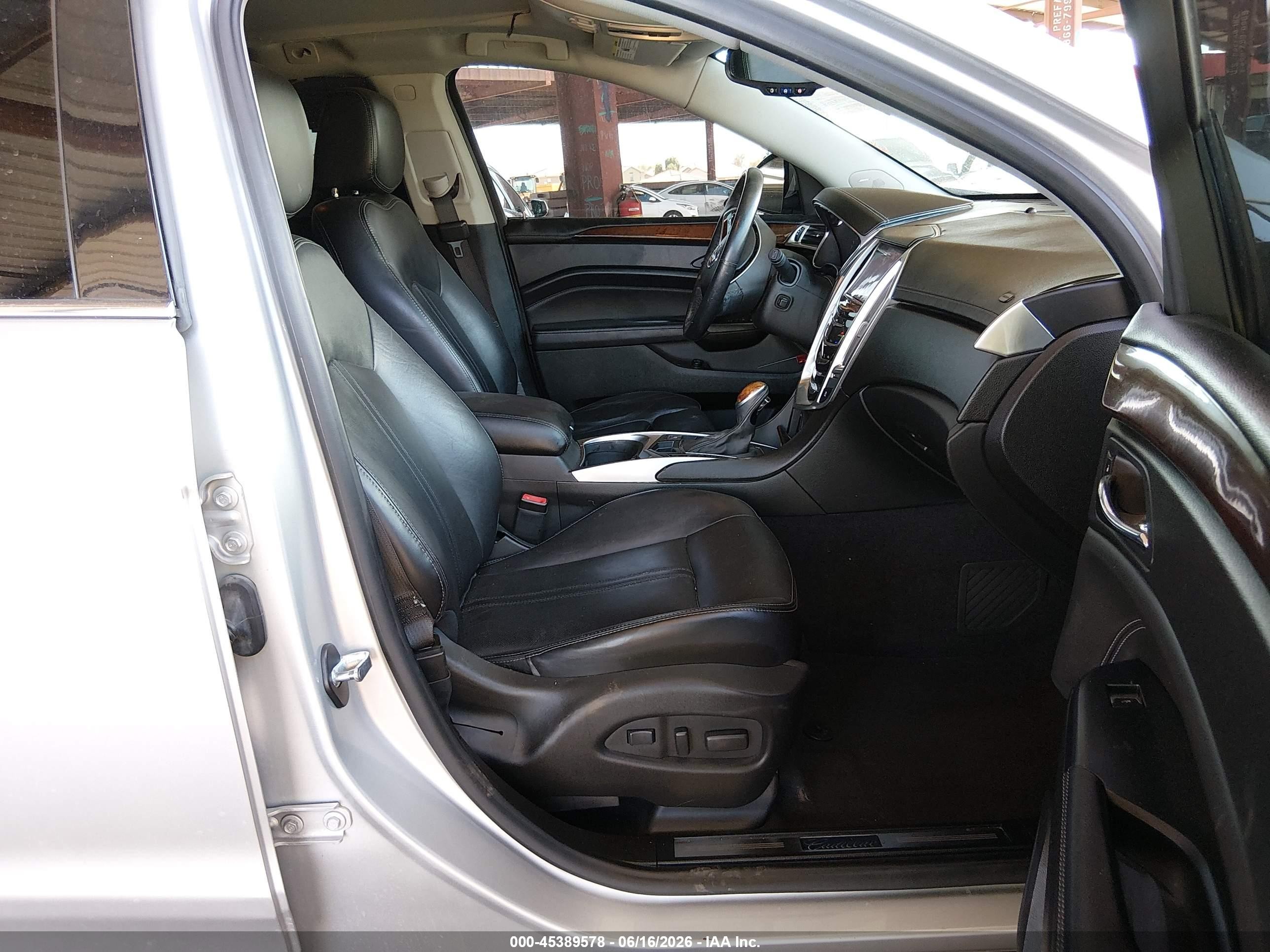 2015 Cadillac Srx Luxury Collection Silver vin: 3GYFNBE32FS541850