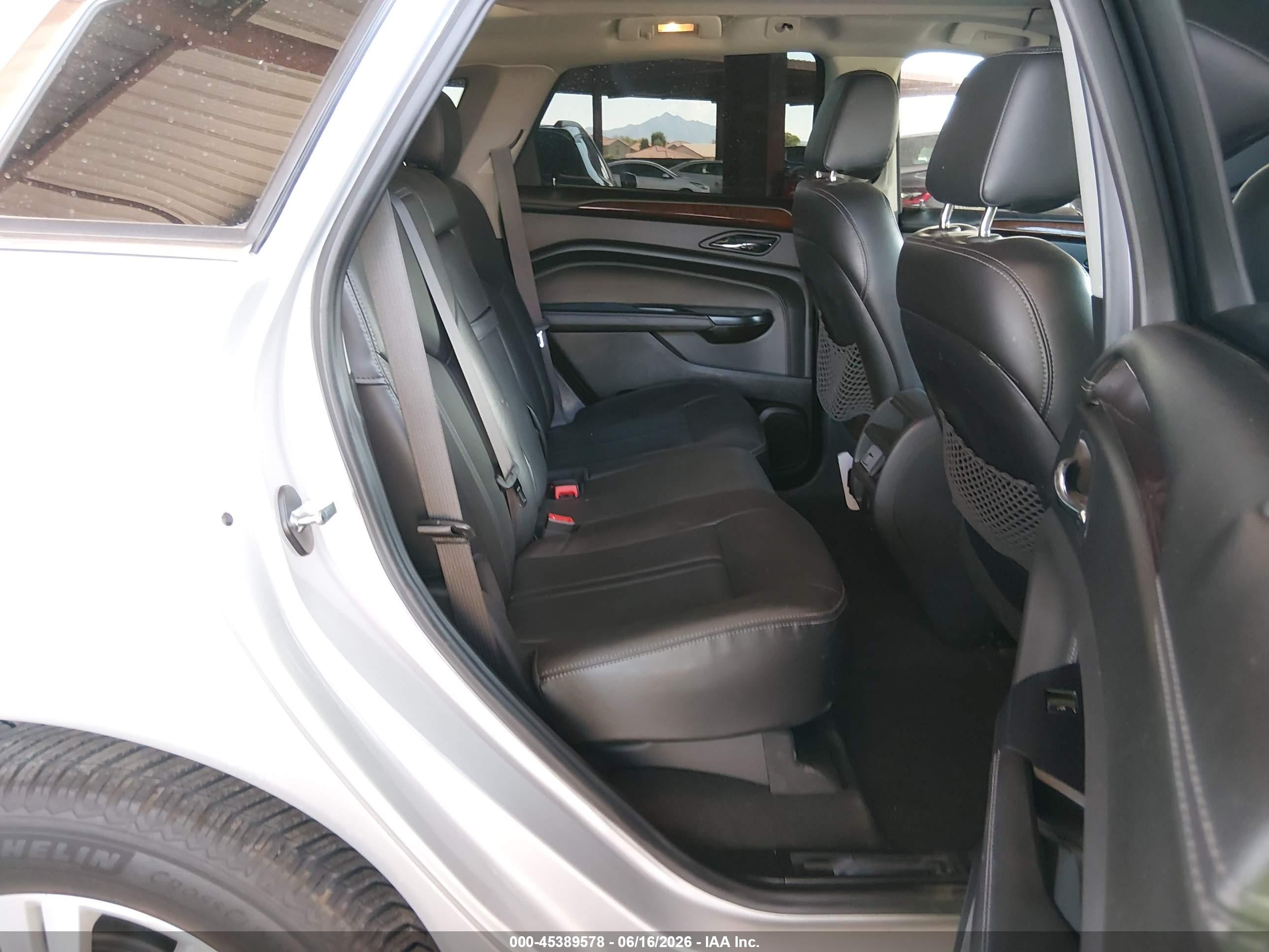 2015 Cadillac Srx Luxury Collection Silver vin: 3GYFNBE32FS541850