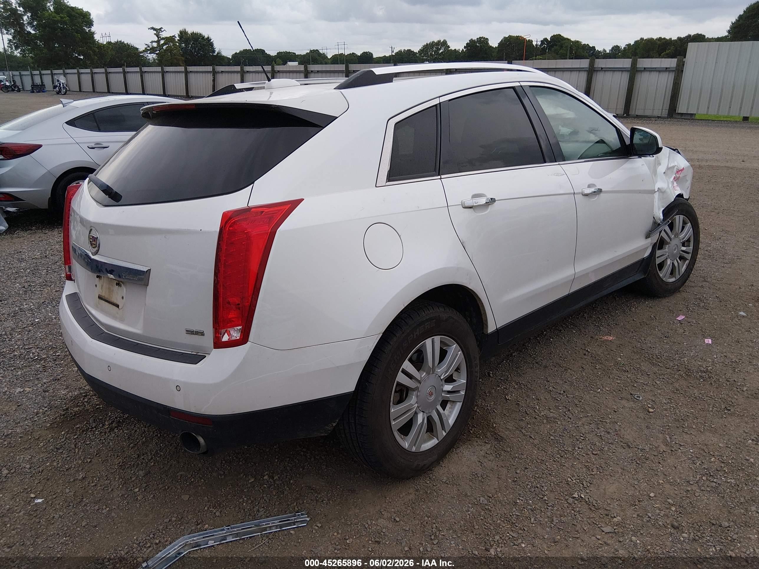2015 Cadillac Srx Luxury Collection Белый vin: 3GYFNBE32FS548295