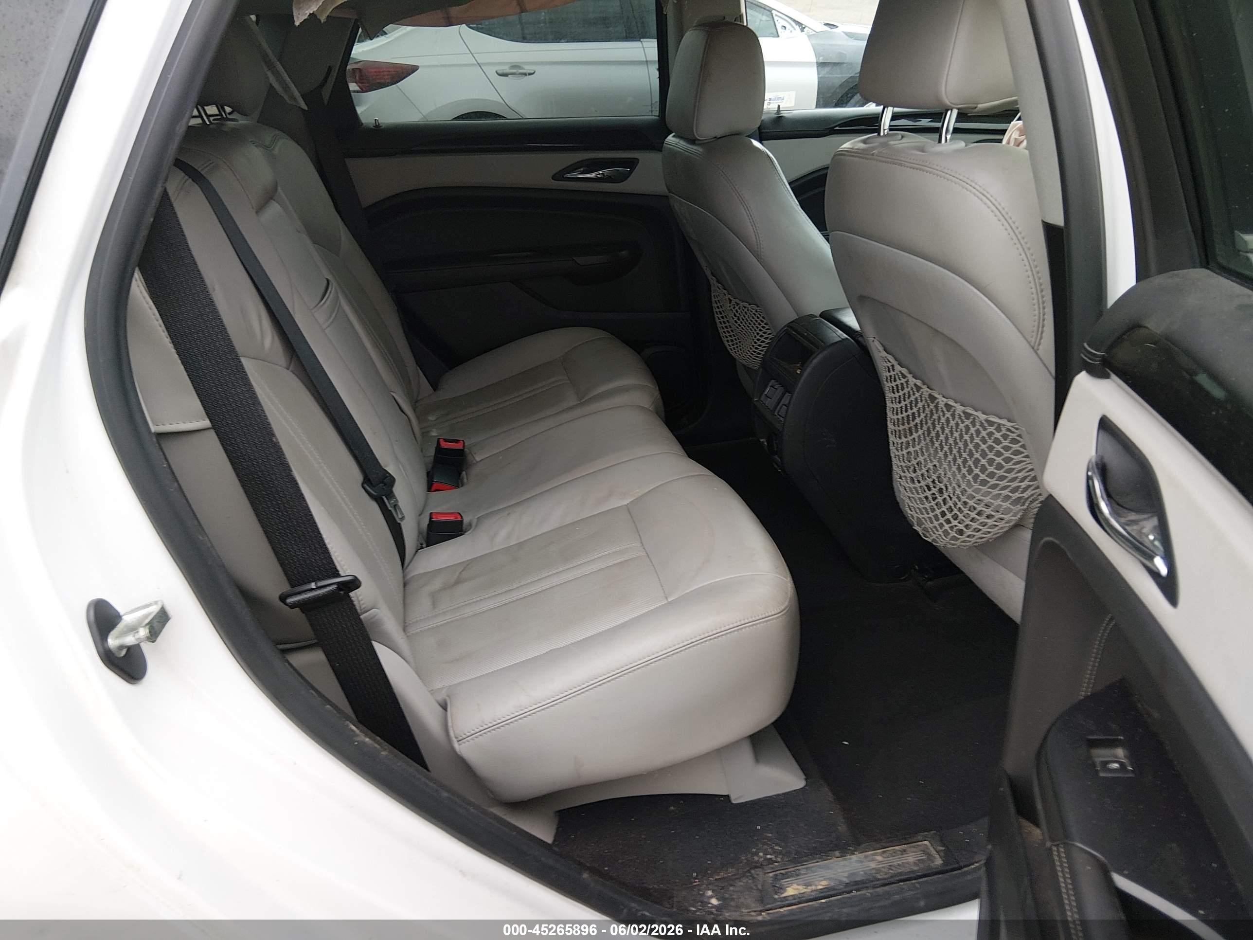 2015 Cadillac Srx Luxury Collection Белый vin: 3GYFNBE32FS548295