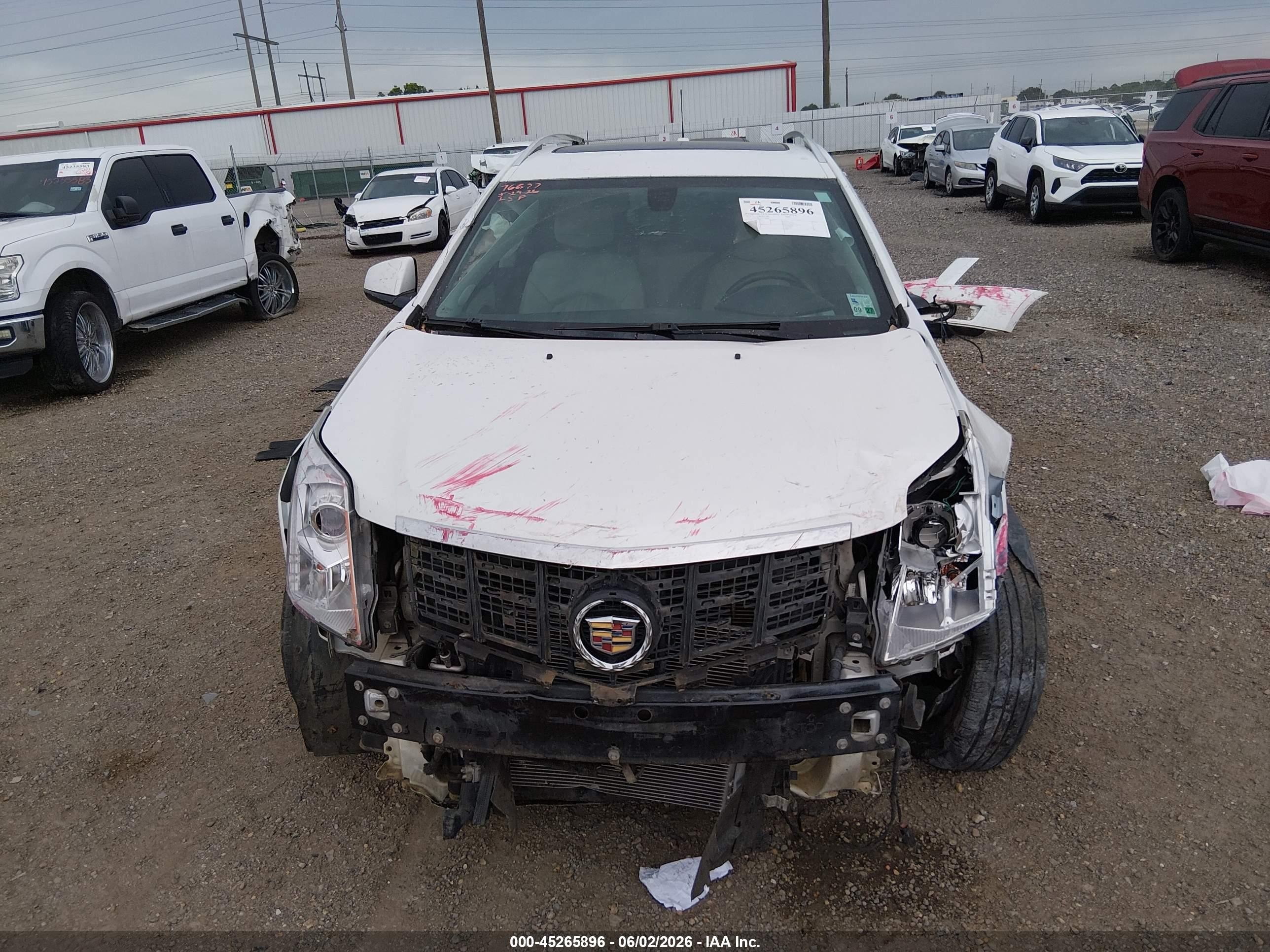 2015 Cadillac Srx Luxury Collection Белый vin: 3GYFNBE32FS548295