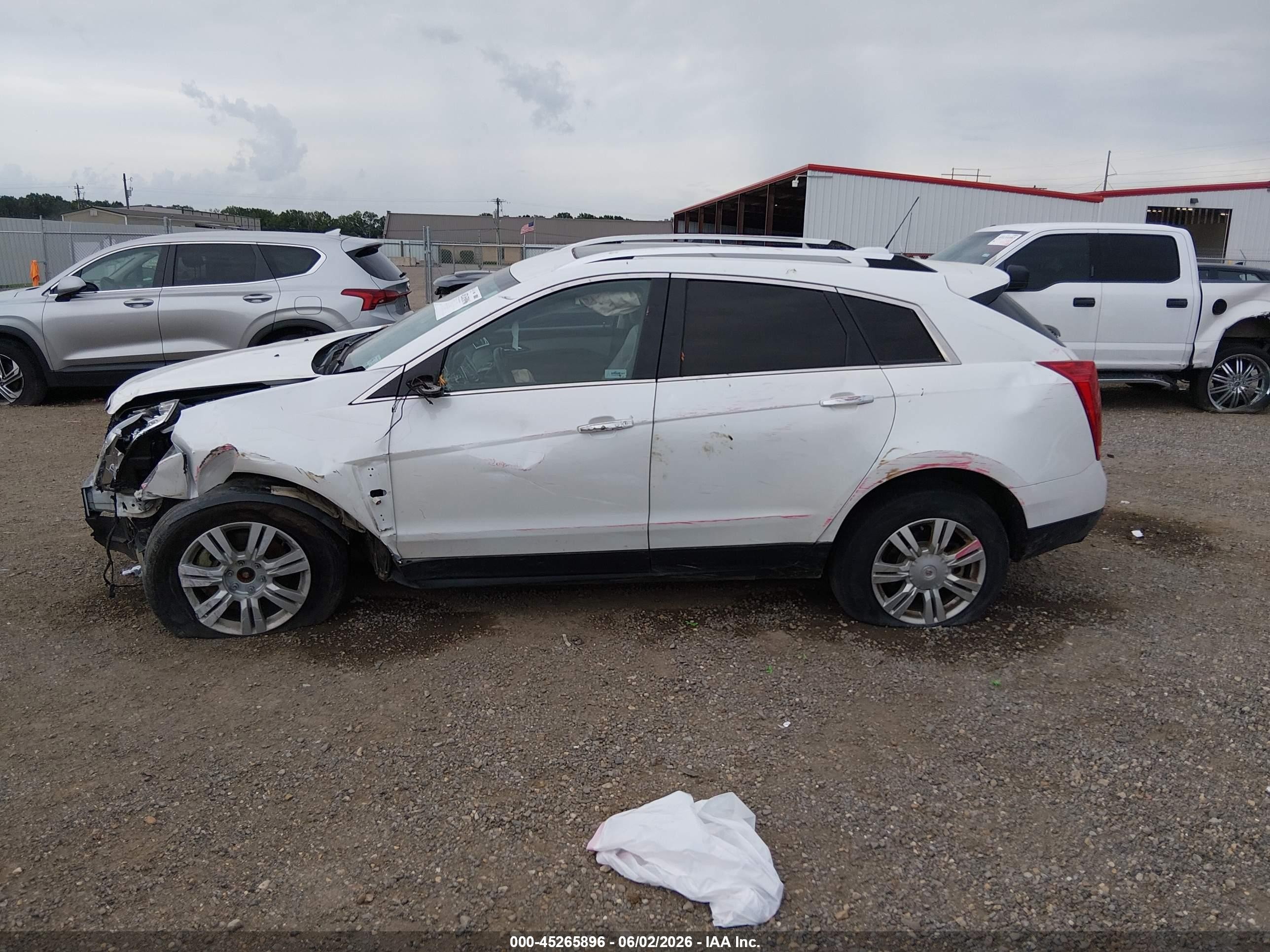 2015 Cadillac Srx Luxury Collection Белый vin: 3GYFNBE32FS548295