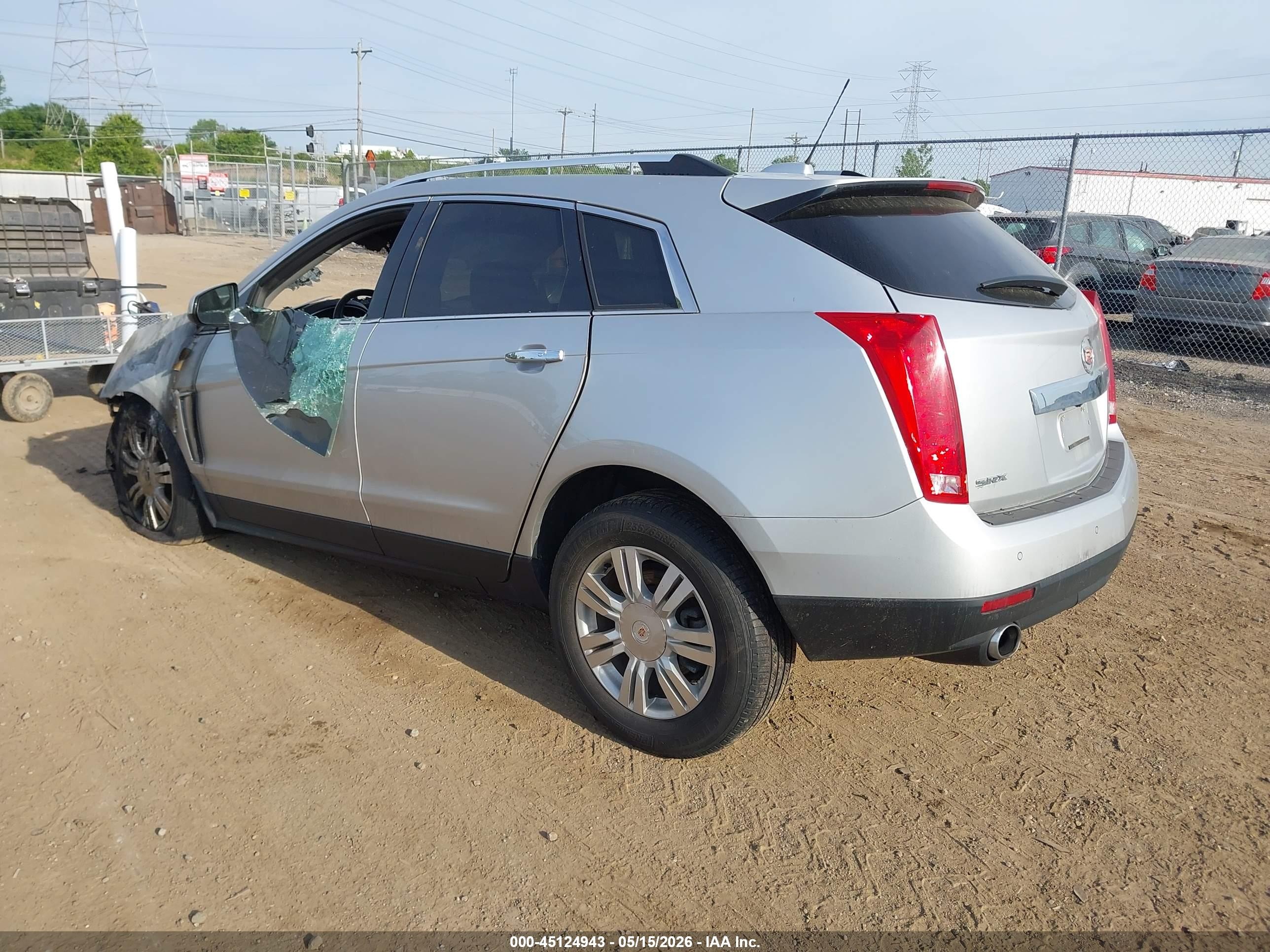 2015 Cadillac Srx Luxury Collection Серебряный vin: 3GYFNBE32FS560446
