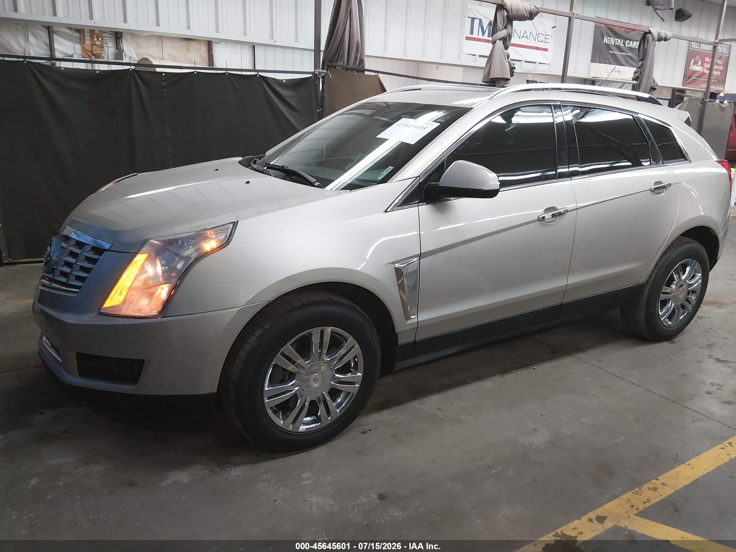 2015 Cadillac Srx Luxury Collection Champagne vin: 3GYFNBE32FS633685