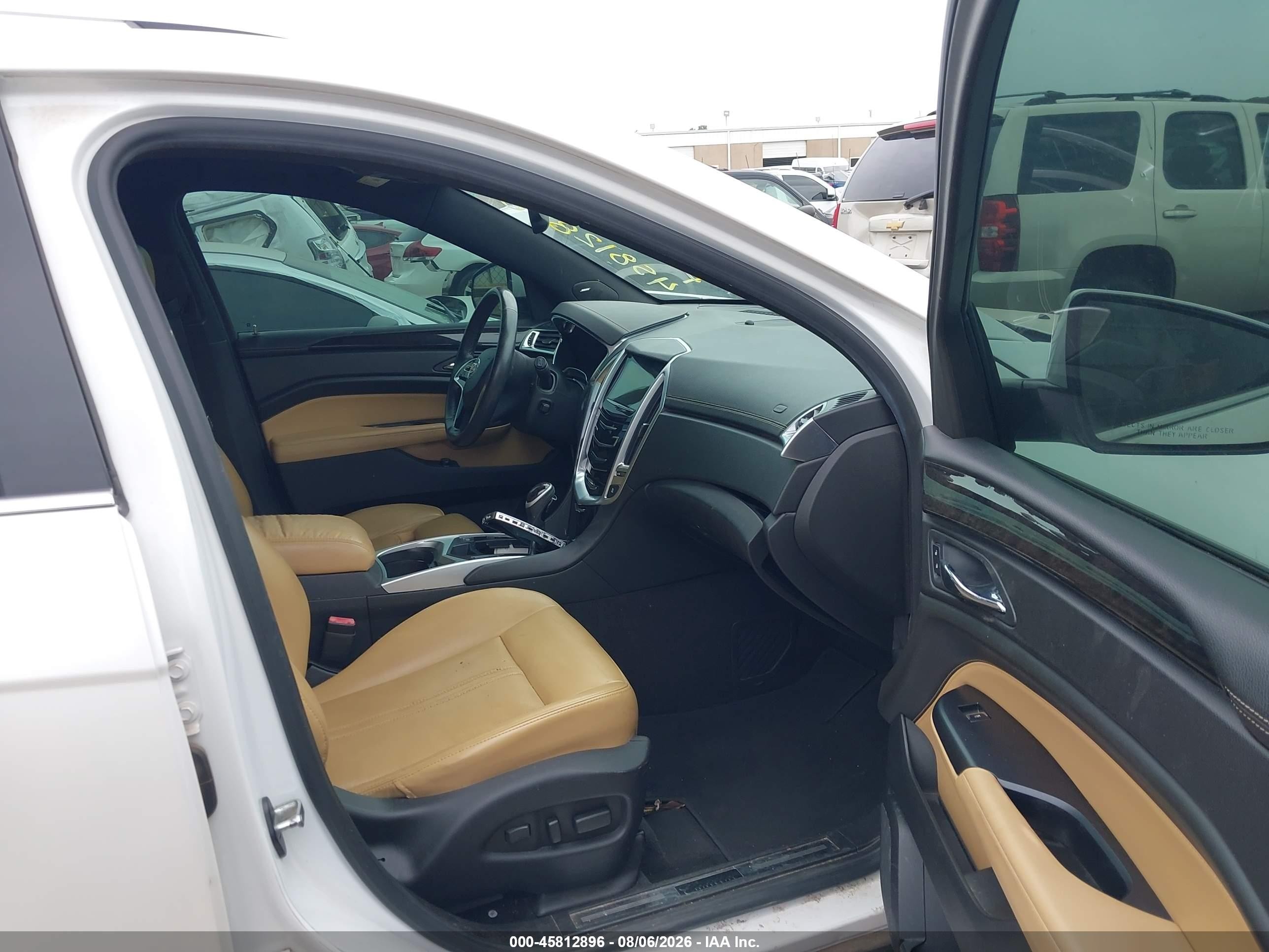 2015 Cadillac Srx Luxury Collection White vin: 3GYFNBE33FS535815