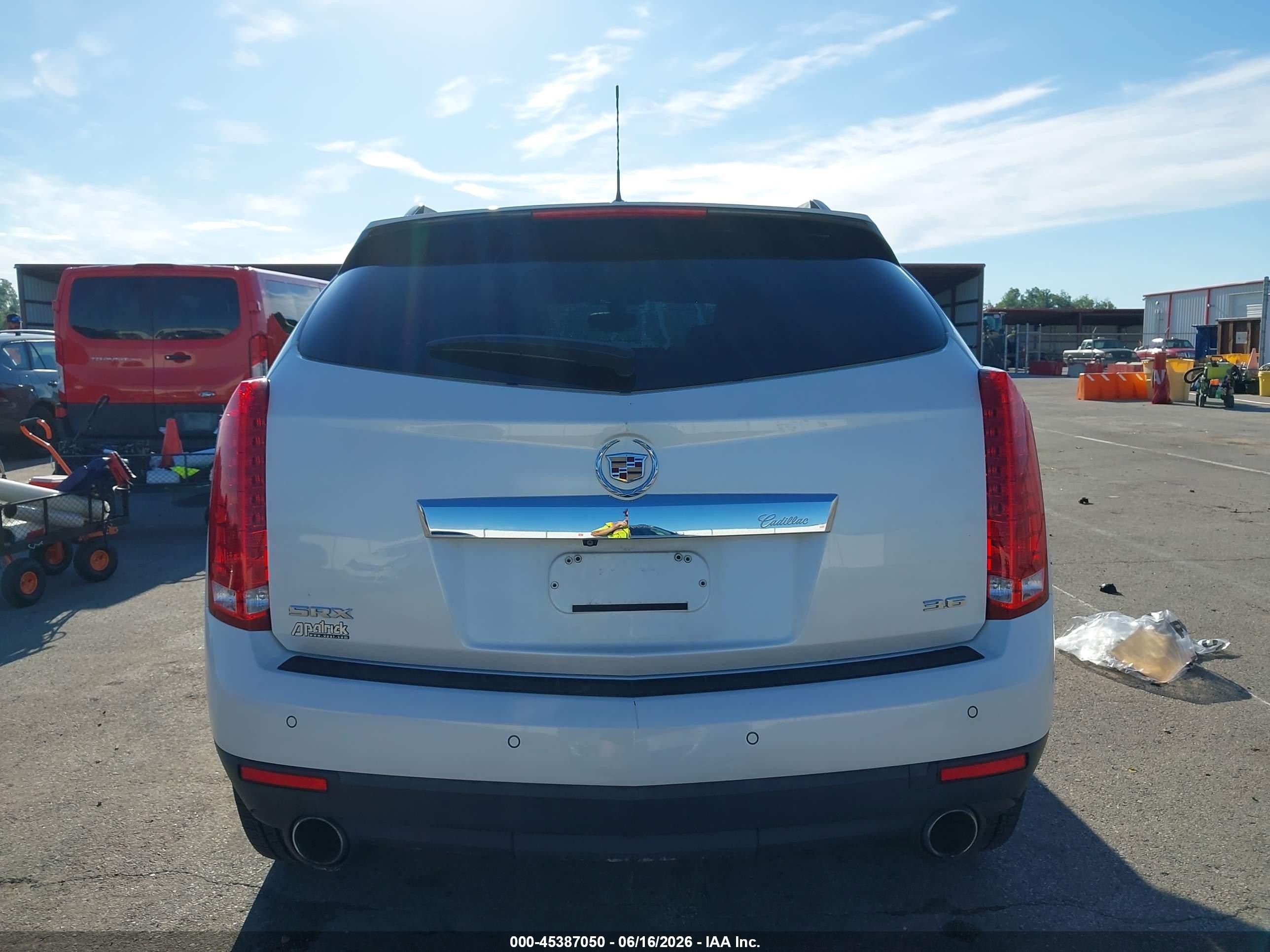 2015 Cadillac Srx Luxury Collection White vin: 3GYFNBE33FS544871
