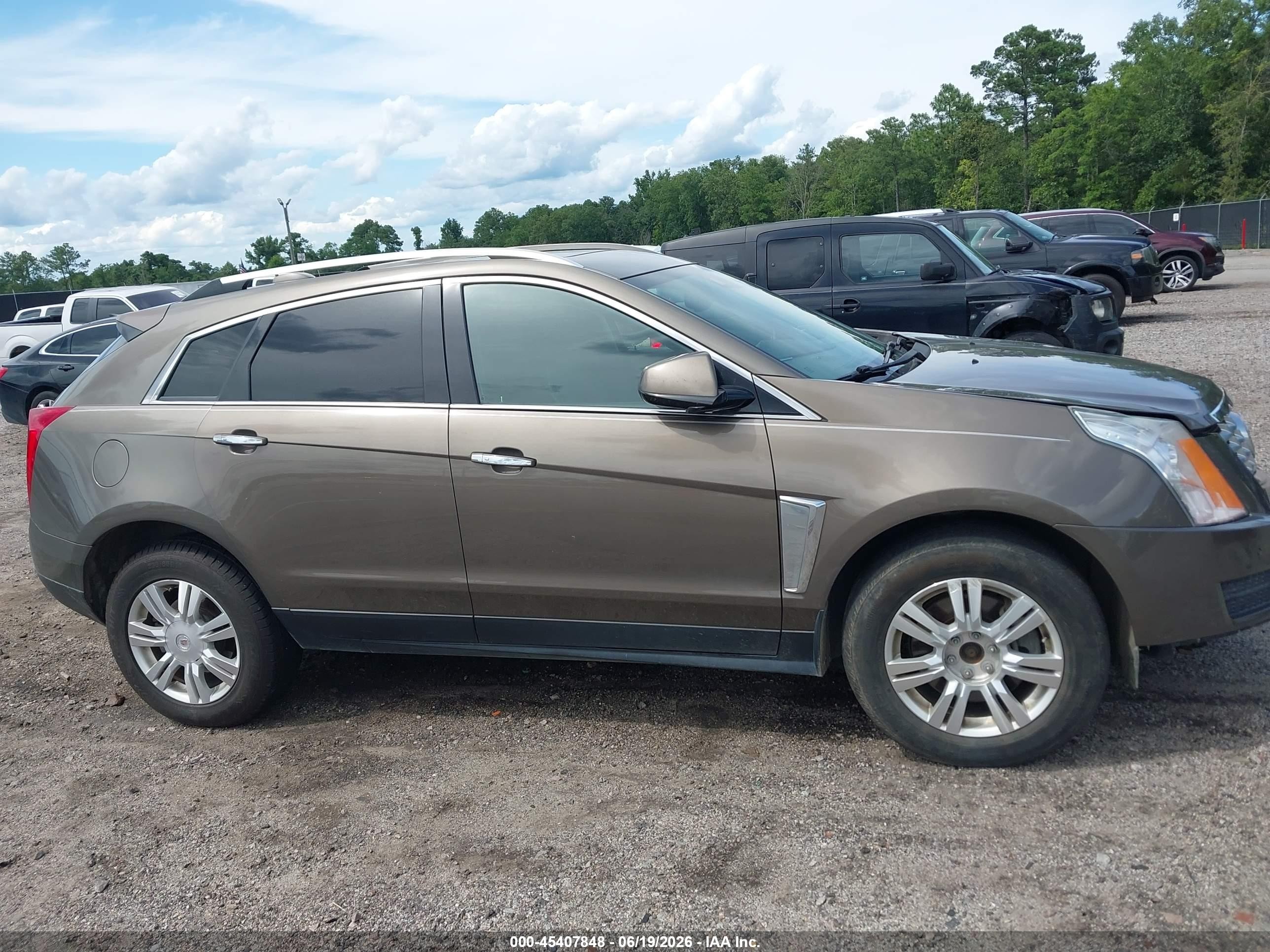 2015 Cadillac Srx Luxury Collection Коричневый vin: 3GYFNBE33FS556213