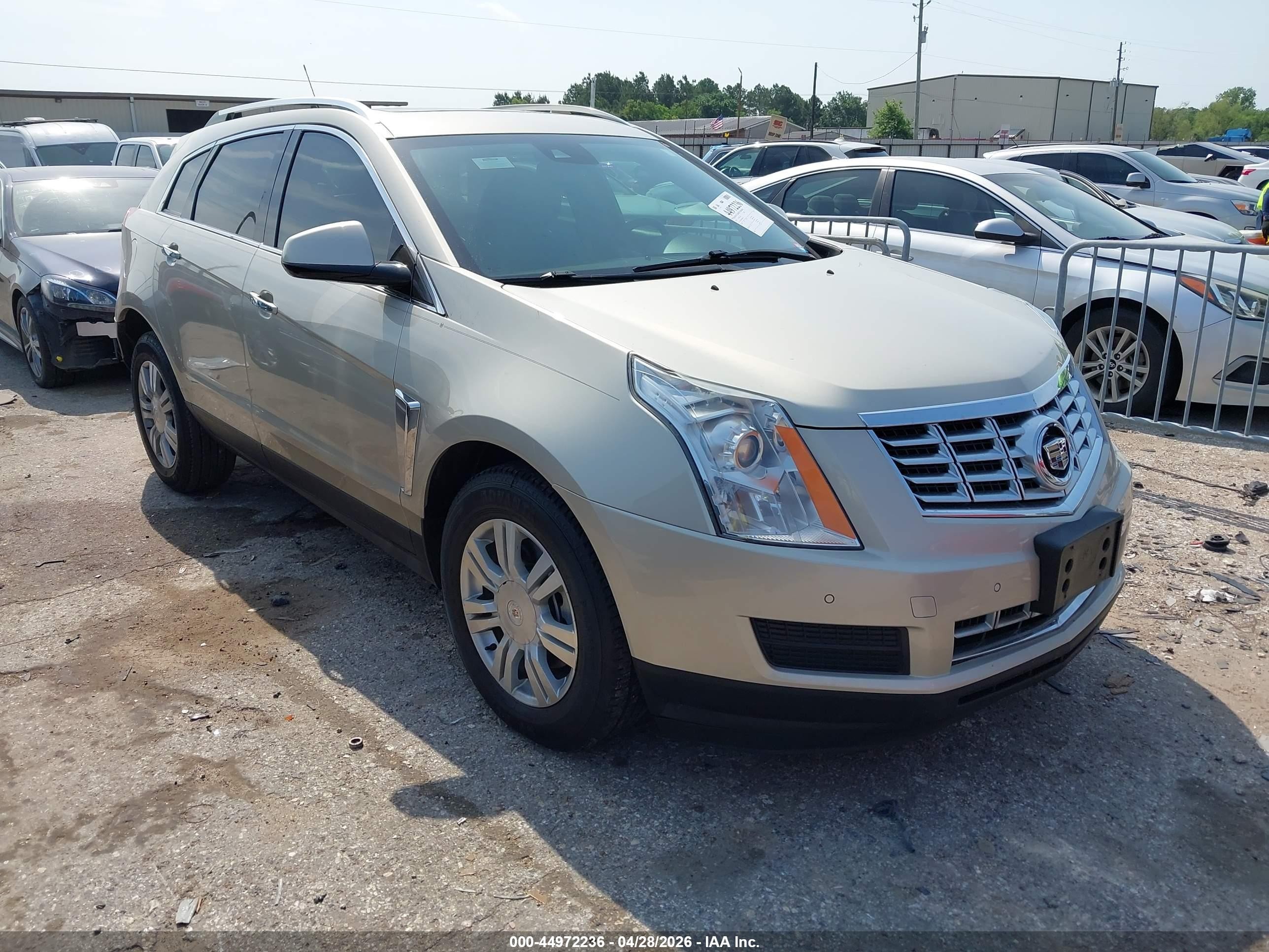 2015 Cadillac Srx Luxury Collection Бежевый vin: 3GYFNBE33FS560164
