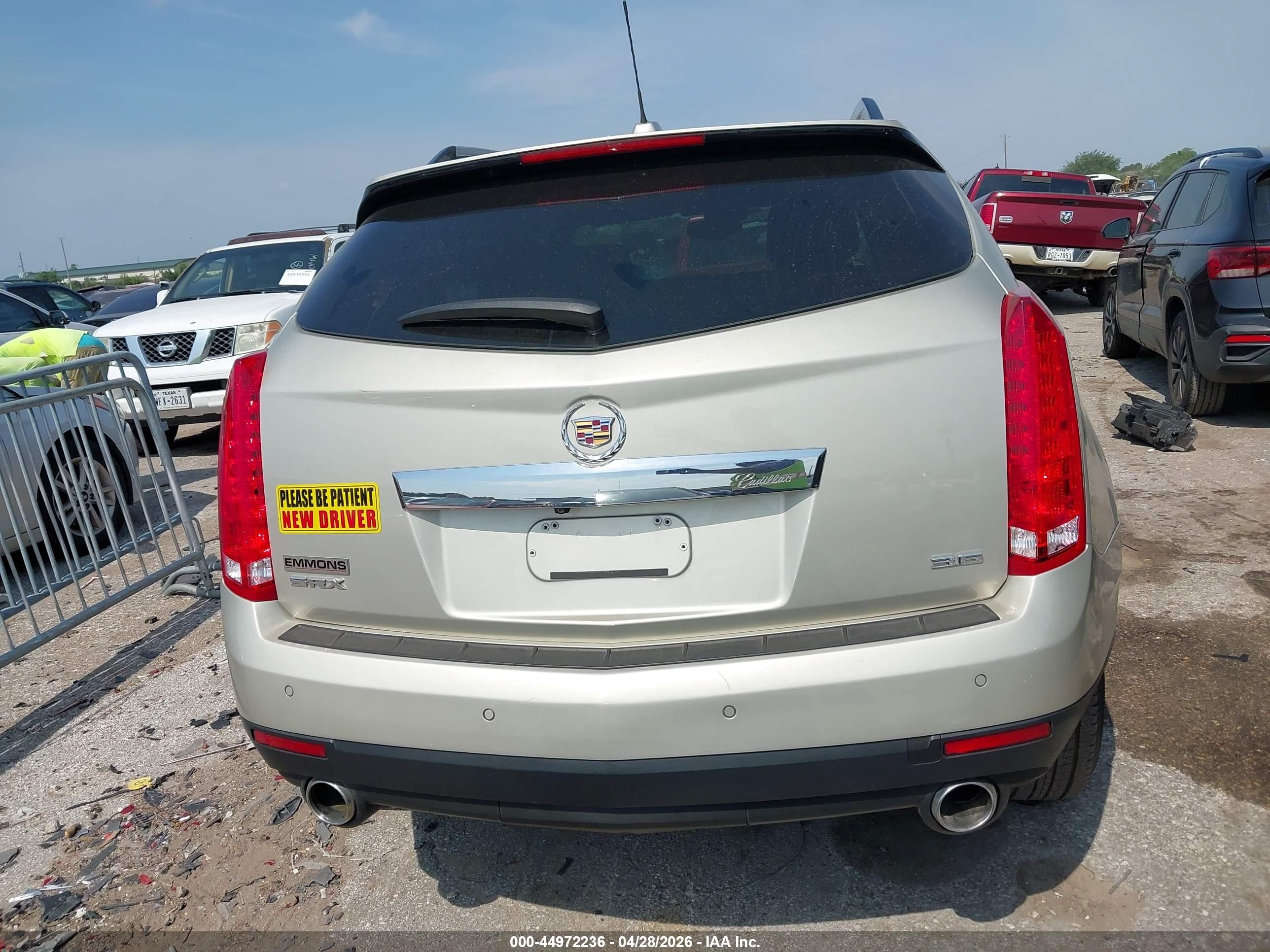 2015 Cadillac Srx Luxury Collection Бежевый vin: 3GYFNBE33FS560164