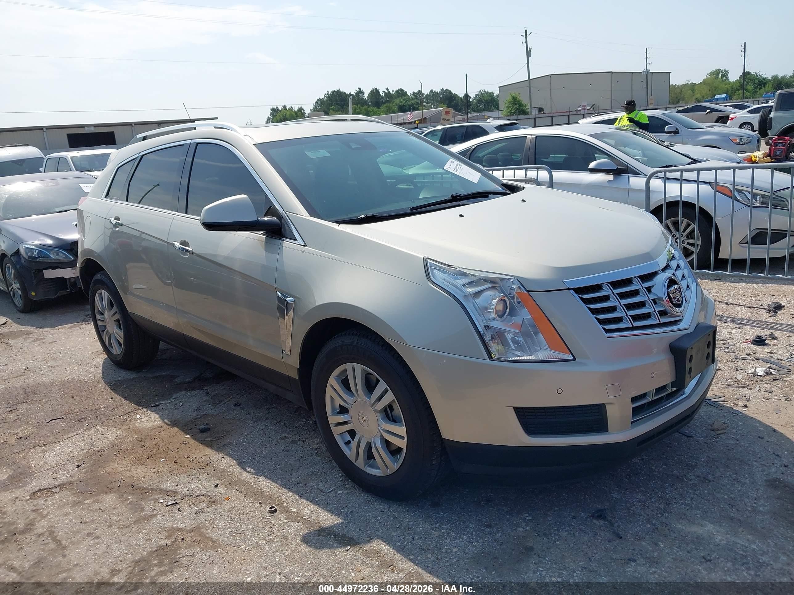 2015 Cadillac Srx Luxury Collection Бежевый vin: 3GYFNBE33FS560164