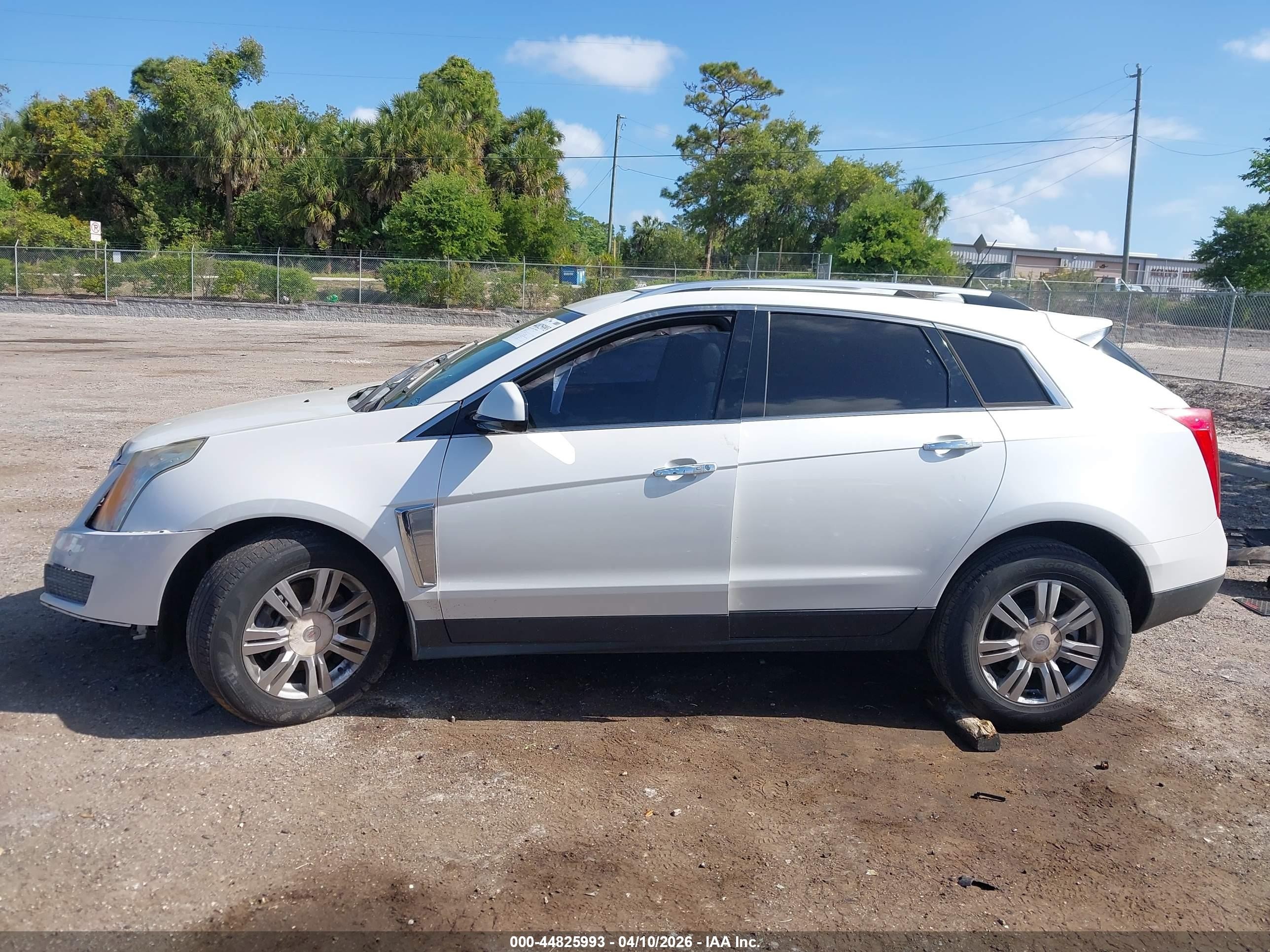 2014 Cadillac Srx Luxury Collection White vin: 3GYFNBE34ES630883