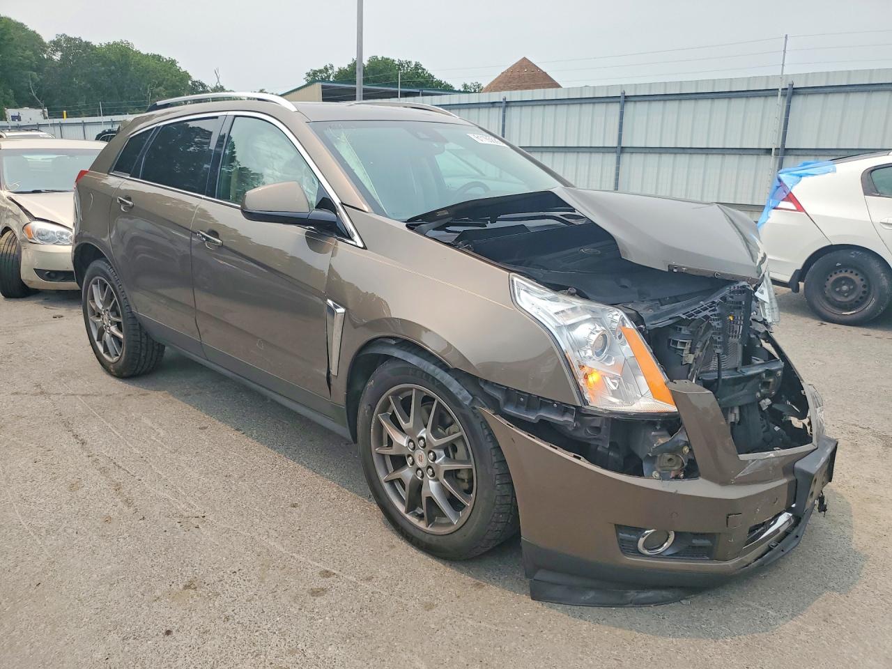 2014 Cadillac Srx Luxury Collection Коричневый vin: 3GYFNBE35ES590233