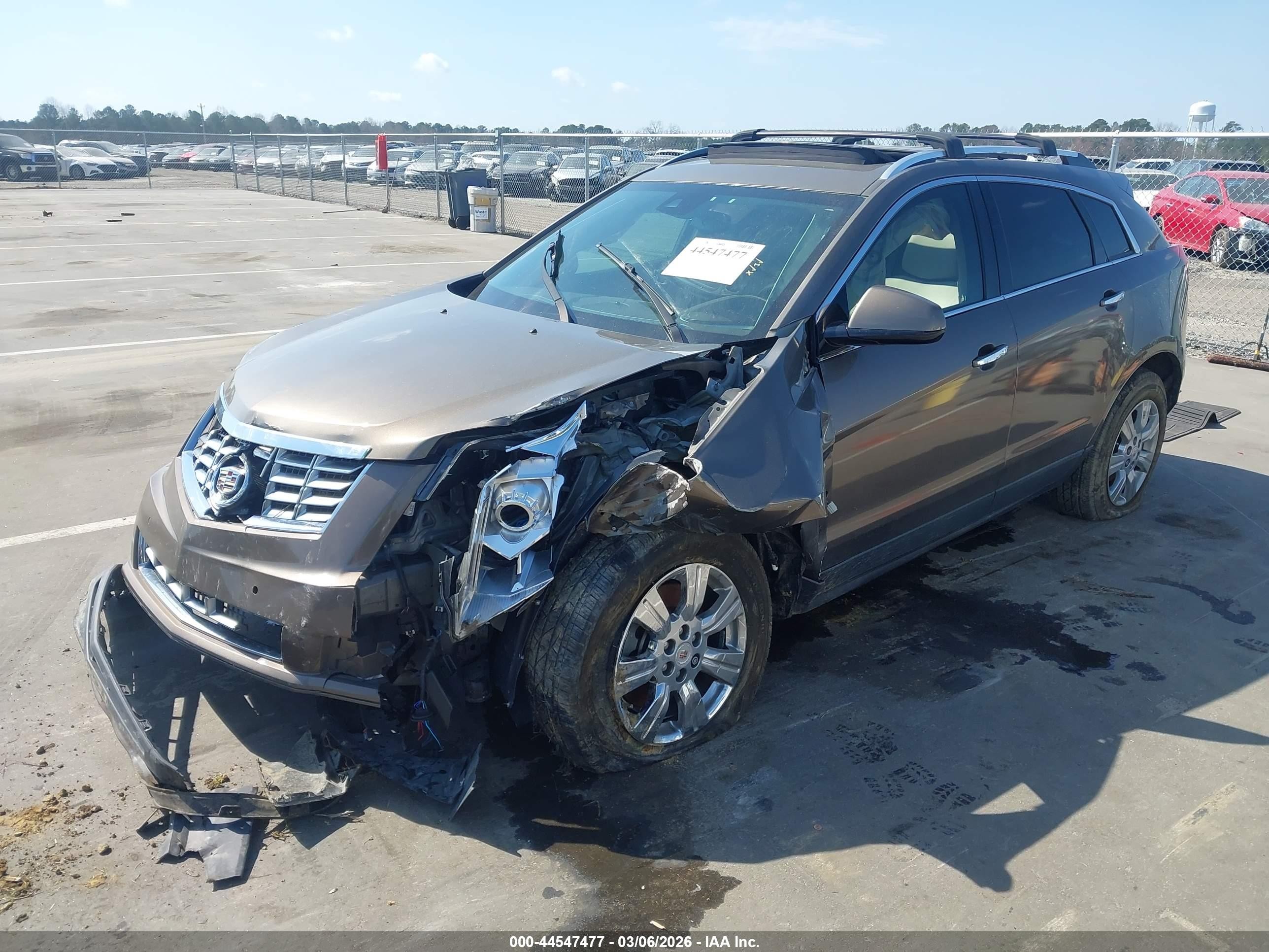 2015 Cadillac Srx Luxury Collection Коричневый vin: 3GYFNBE35FS627962