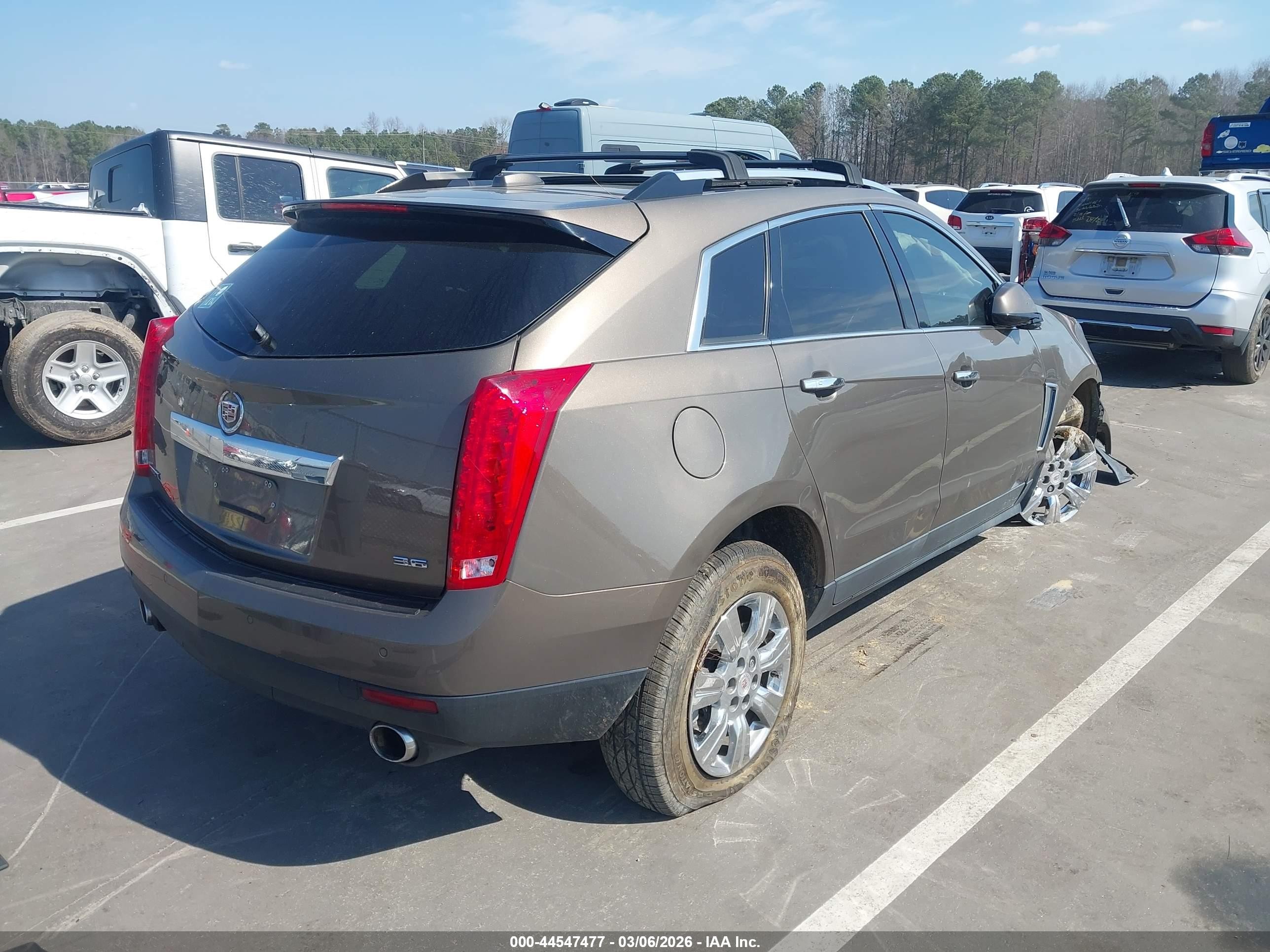 2015 Cadillac Srx Luxury Collection Коричневый vin: 3GYFNBE35FS627962