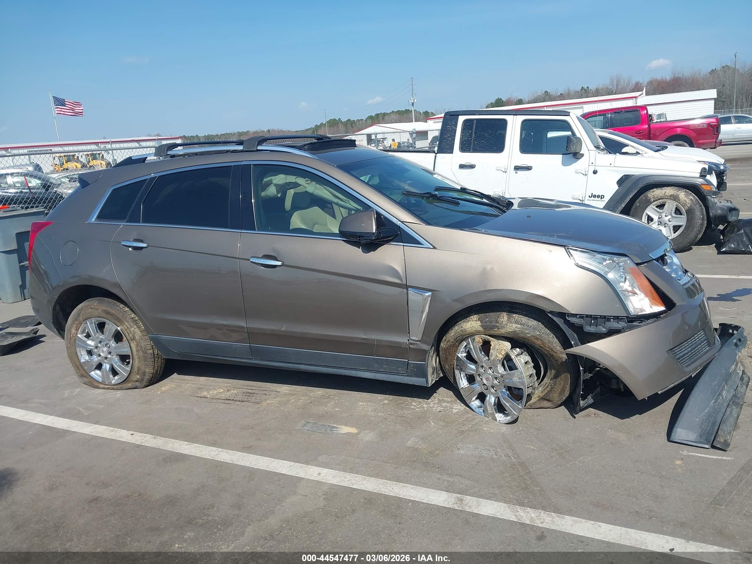 2015 Cadillac Srx Luxury Collection Коричневый vin: 3GYFNBE35FS627962