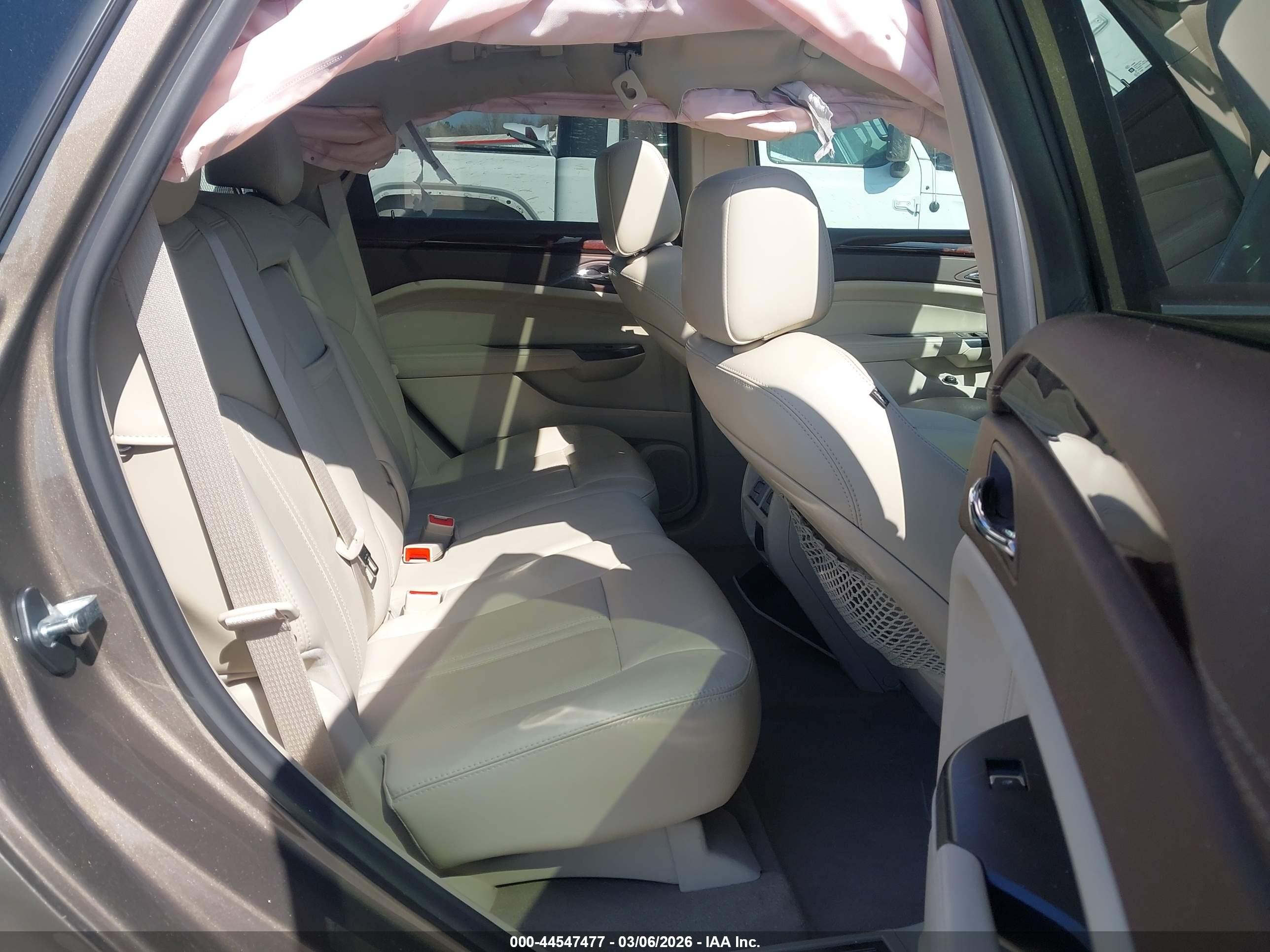 2015 Cadillac Srx Luxury Collection Коричневый vin: 3GYFNBE35FS627962