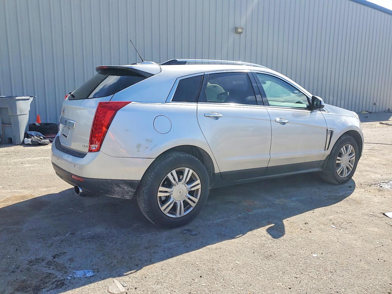 2015 Cadillac Srx Luxury Collection Silver vin: 3GYFNBE37FS535641