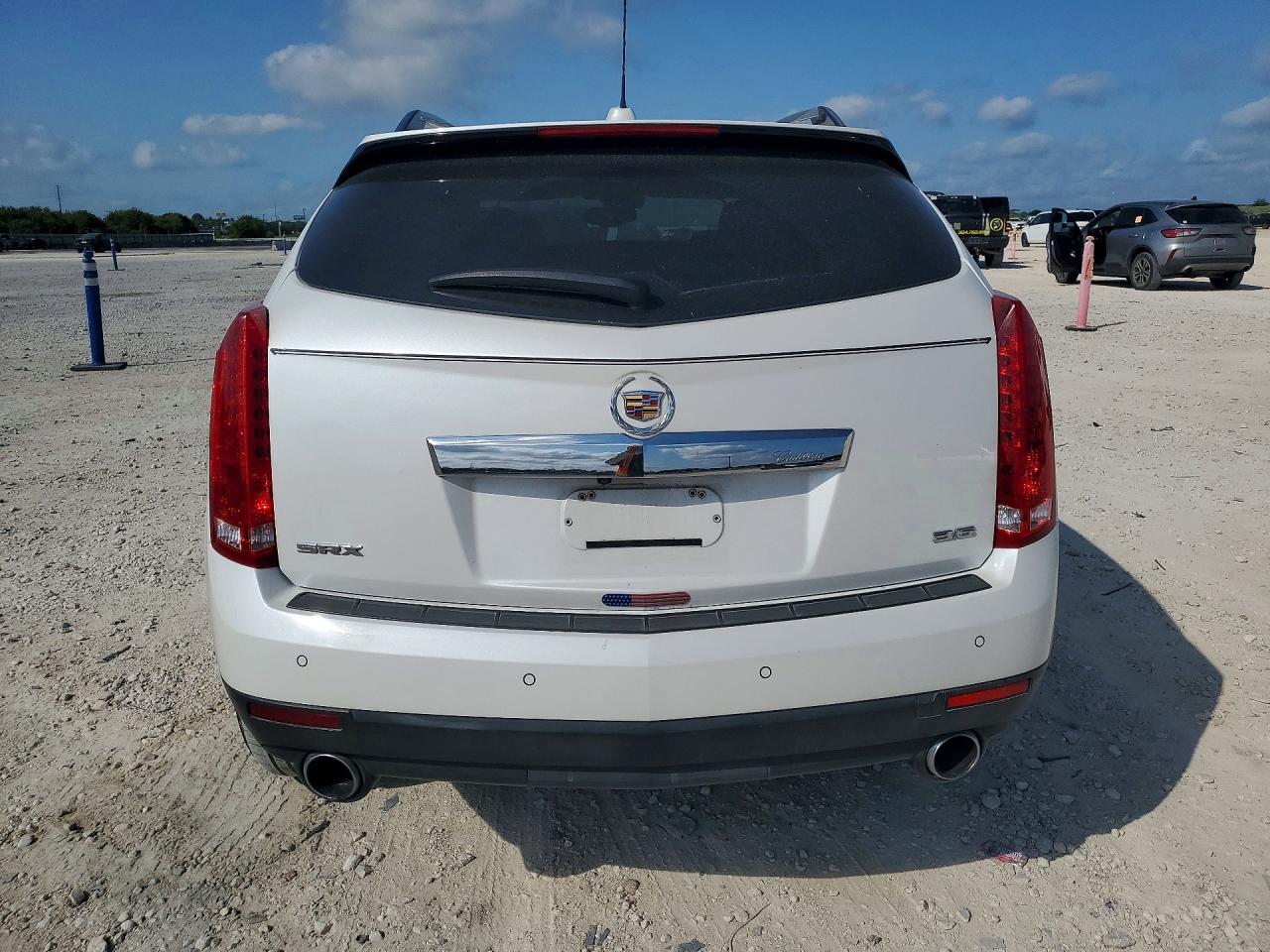 2015 Cadillac Srx Luxury Collection White vin: 3GYFNBE37FS546610