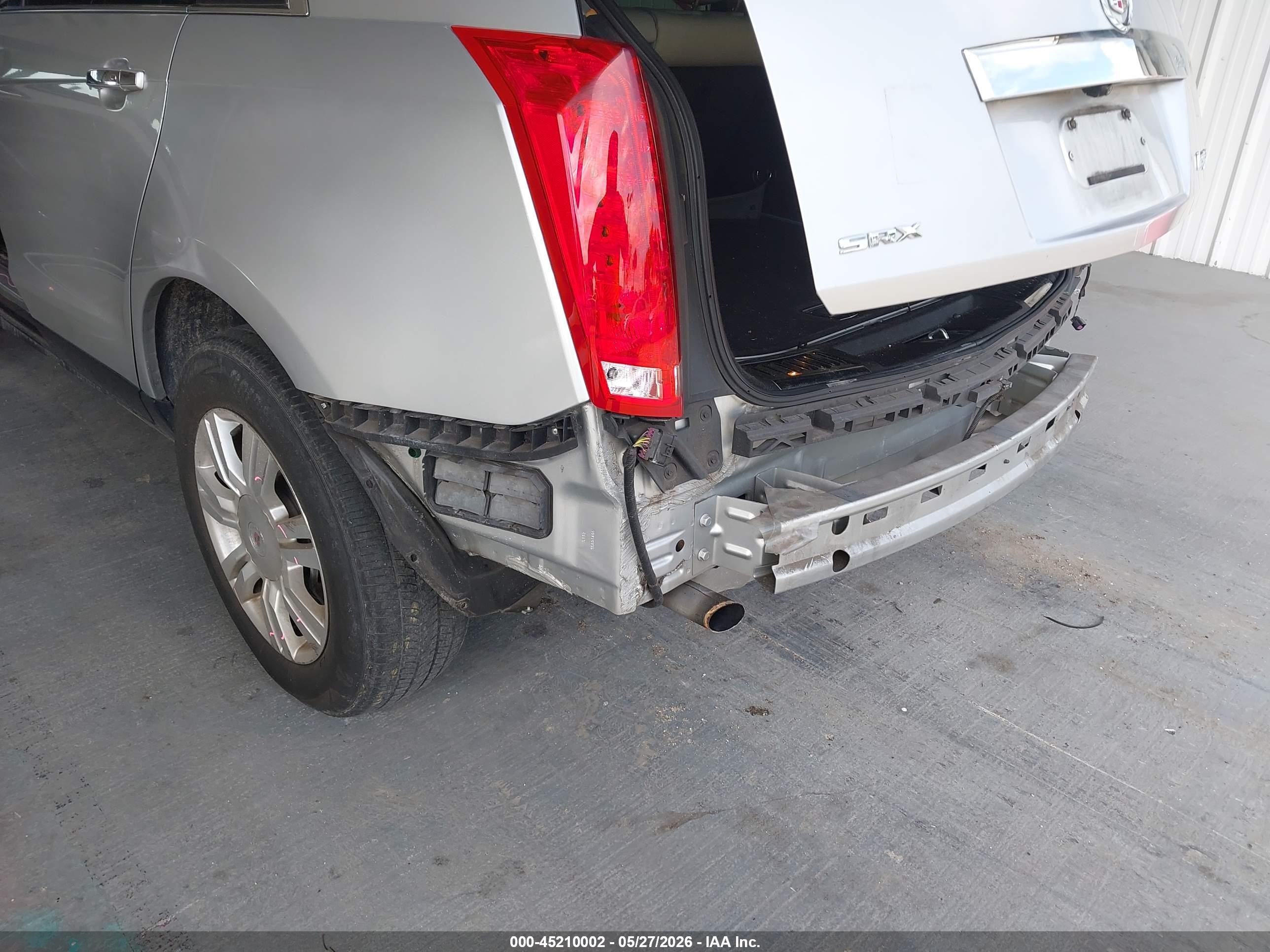 2014 Cadillac Srx Luxury Collection Silver vin: 3GYFNBE38ES602116