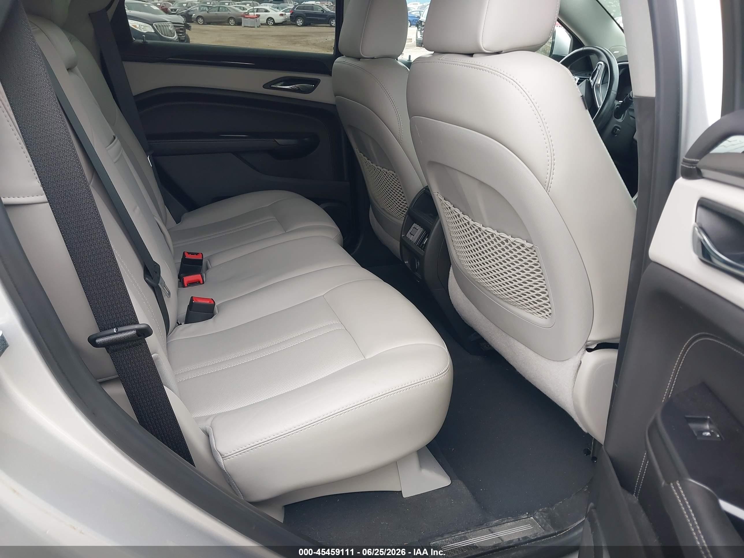 2015 Cadillac Srx Luxury Collection Silver vin: 3GYFNBE38FS547054