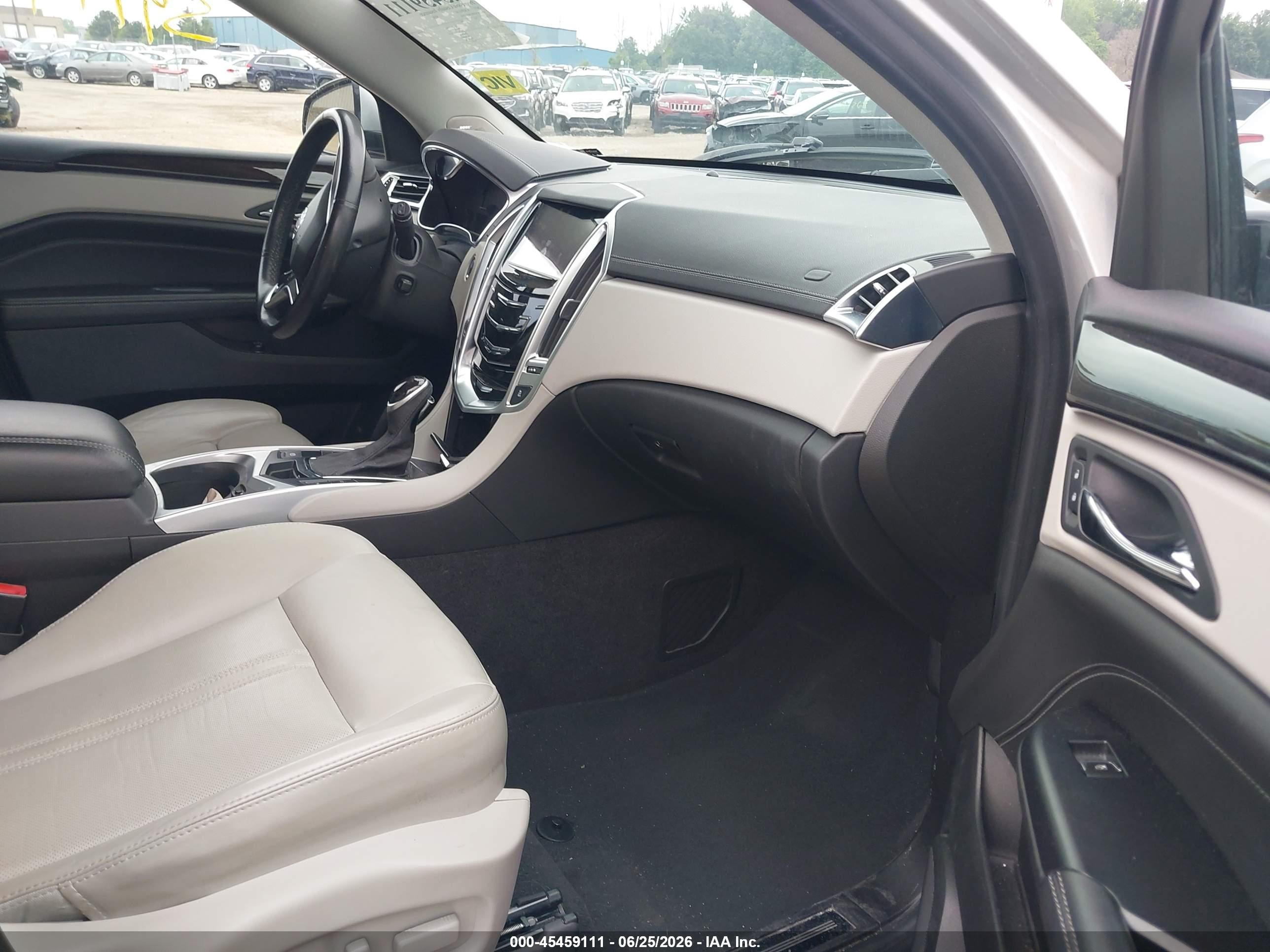 2015 Cadillac Srx Luxury Collection Silver vin: 3GYFNBE38FS547054